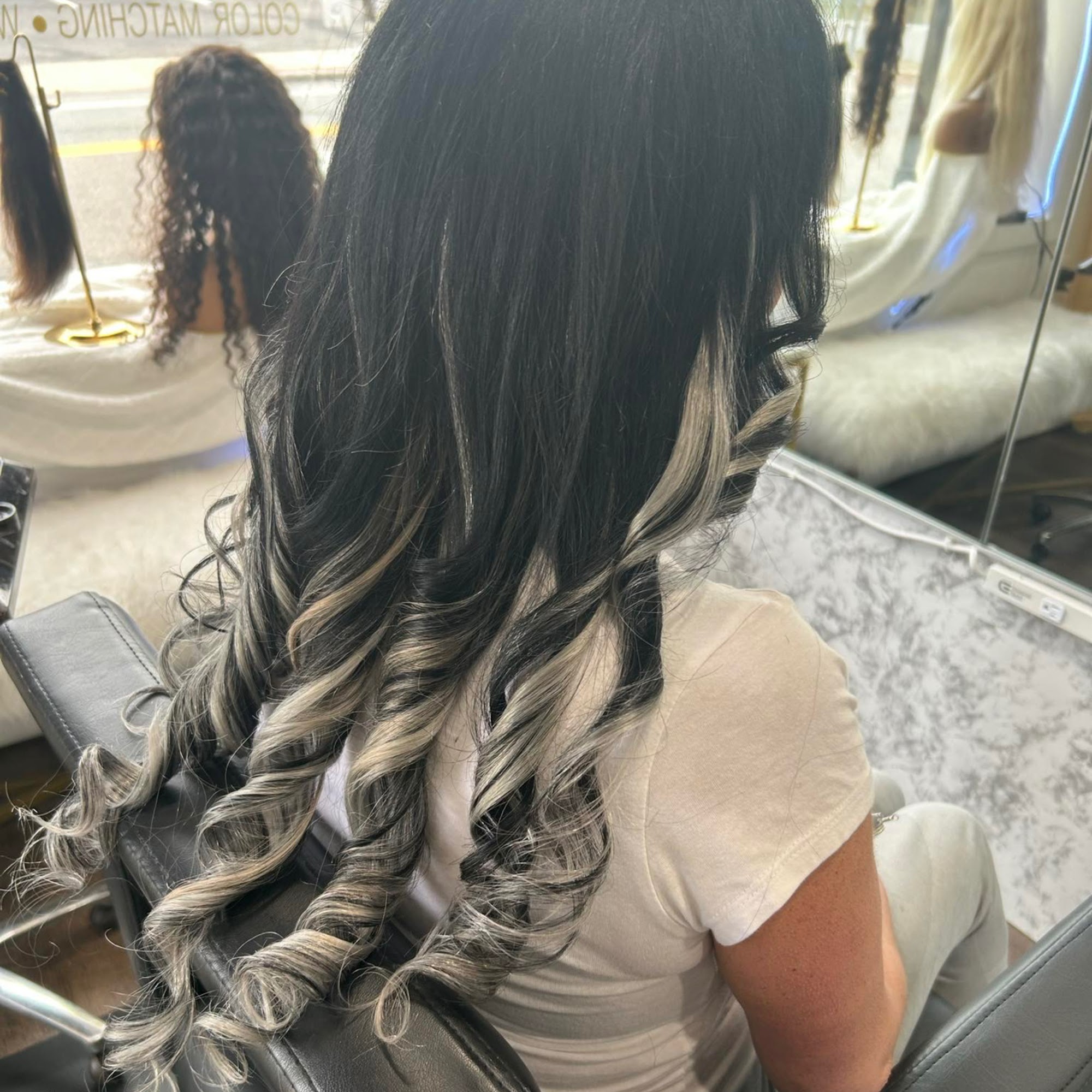 Mia Bella Luxury Hair & Beauty Supply 1043 Charles St, North Providence Rhode Island 02904