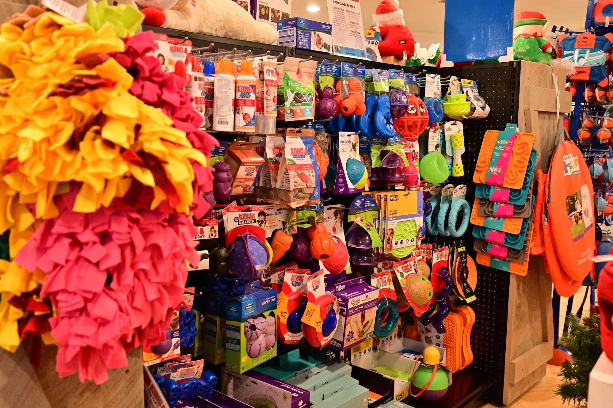 SOS reTail South Kingstown