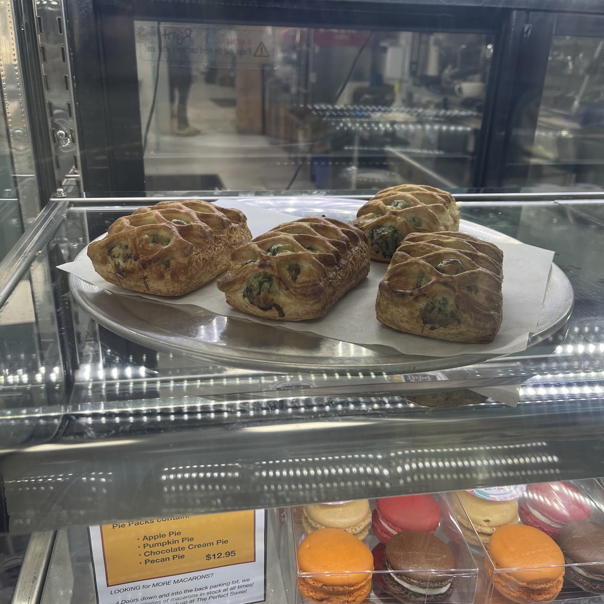 Tracy's Cream & Sugar Warren