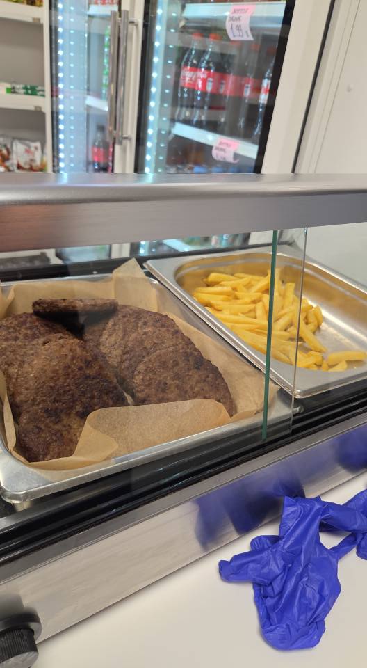Atrium Deli & Snack Bar