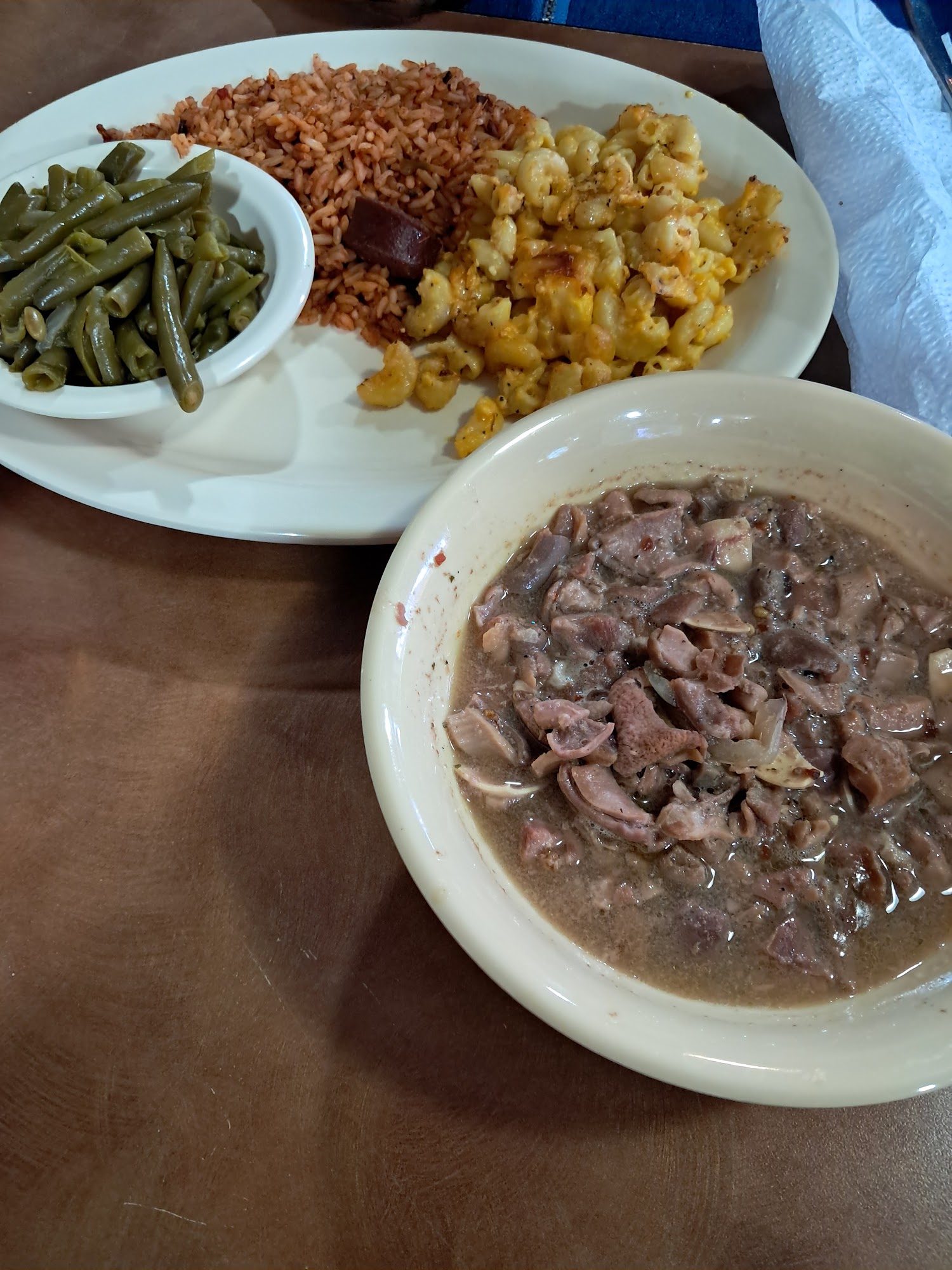 Della’s Restaurant LLC Menu