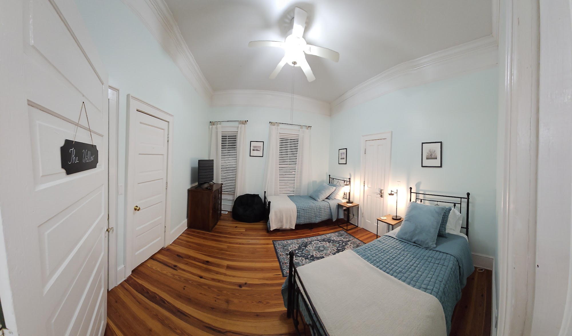 K&J Cleaning And Janitorial Services LLC