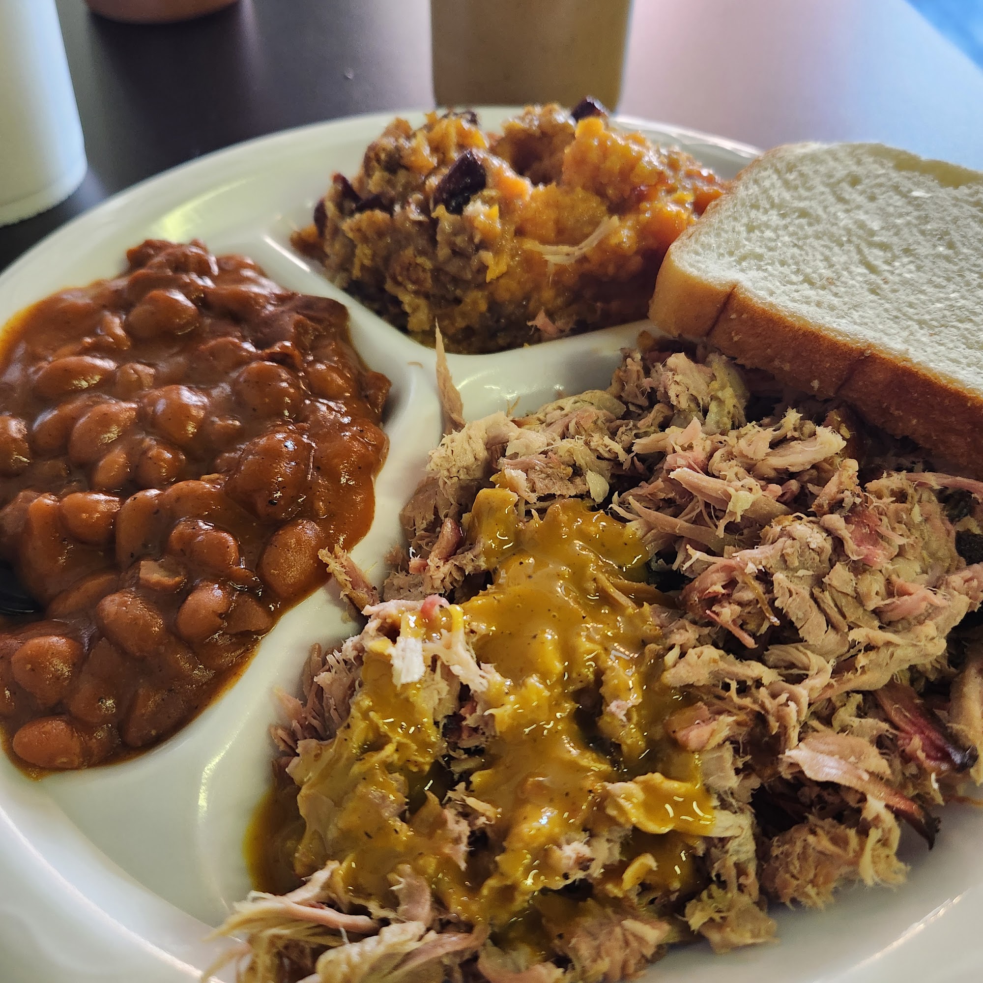 Bucky's Bar-B-Q Fountain Inn