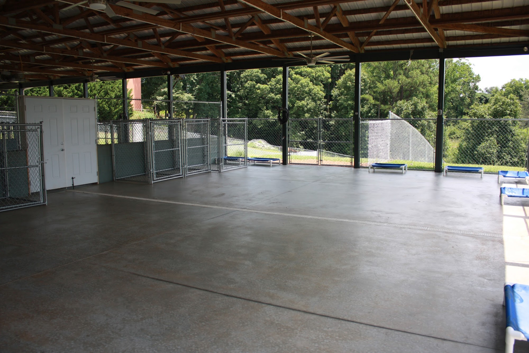 Hollycrest Bed & Biscuit Greer