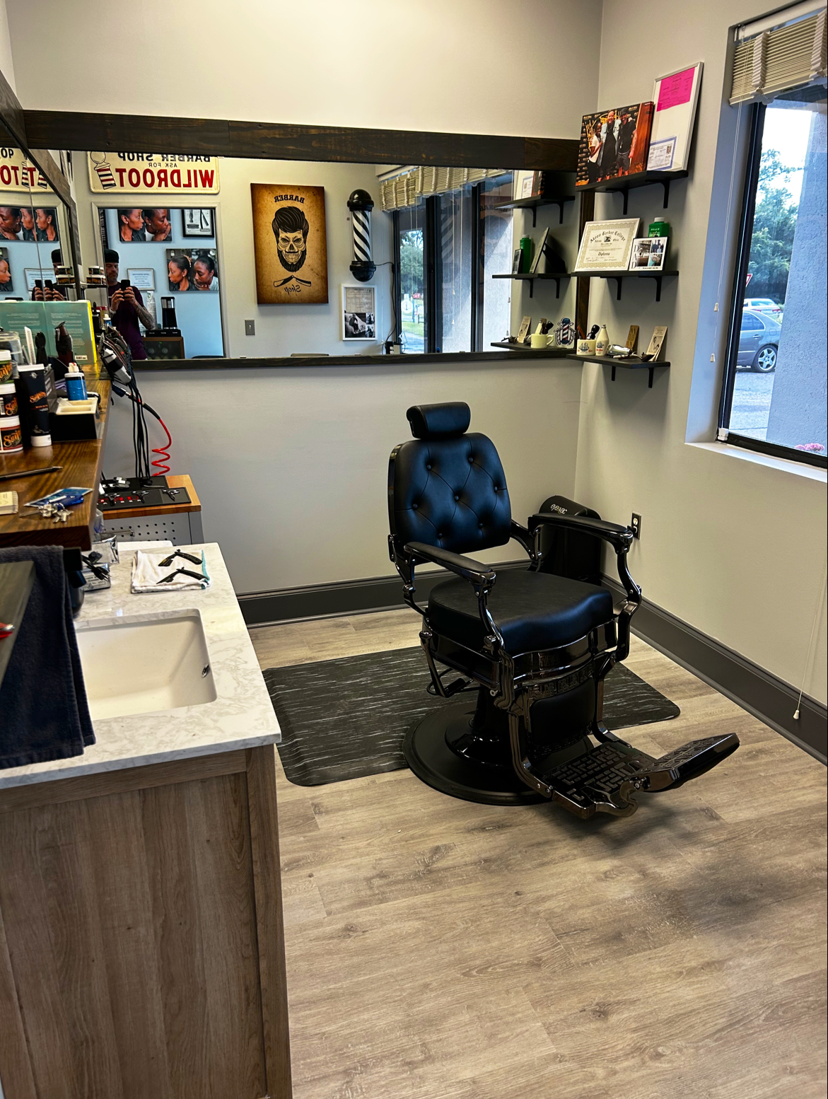 An Original Str8 Edge Barber Shop