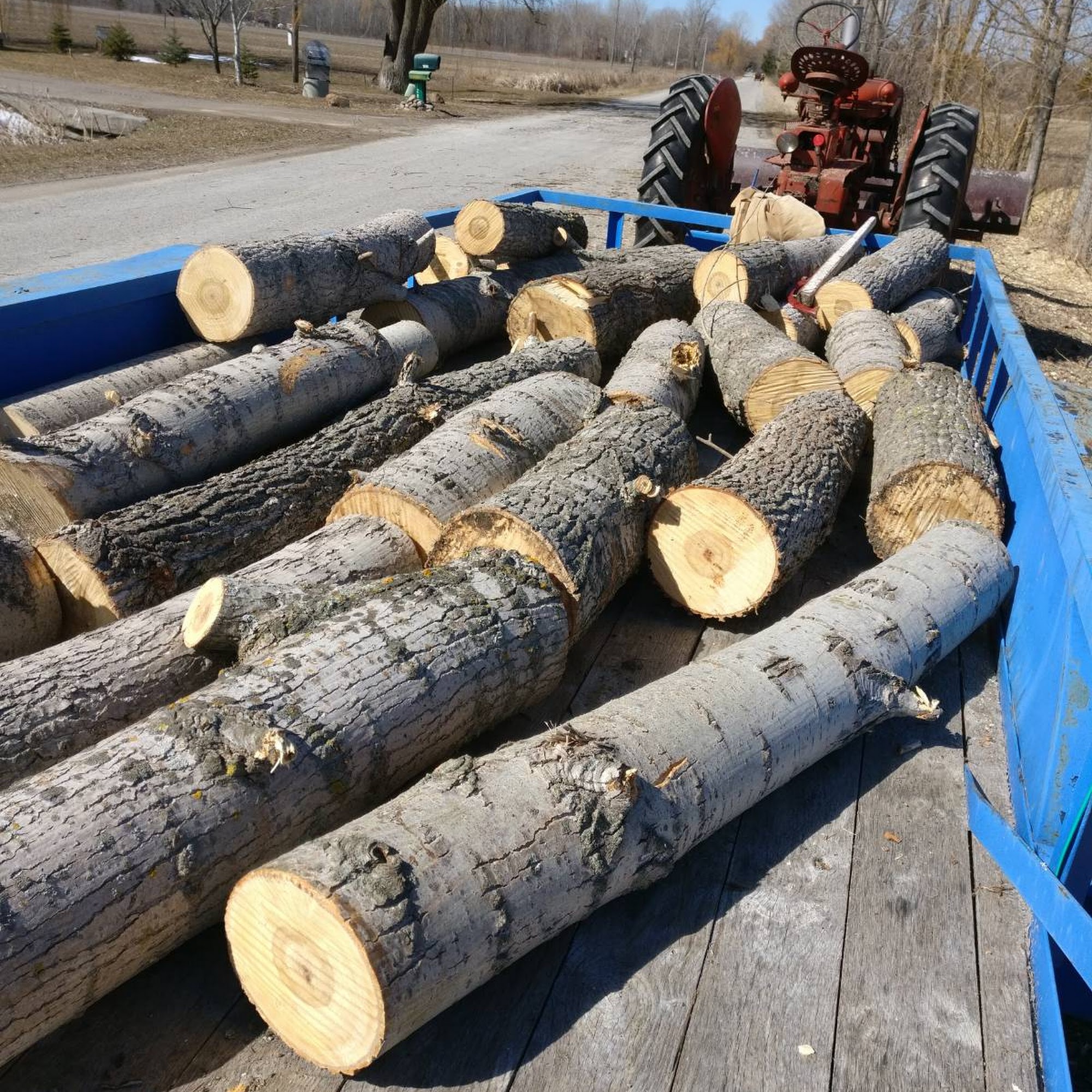 J&R HARDWOOD AND TILE