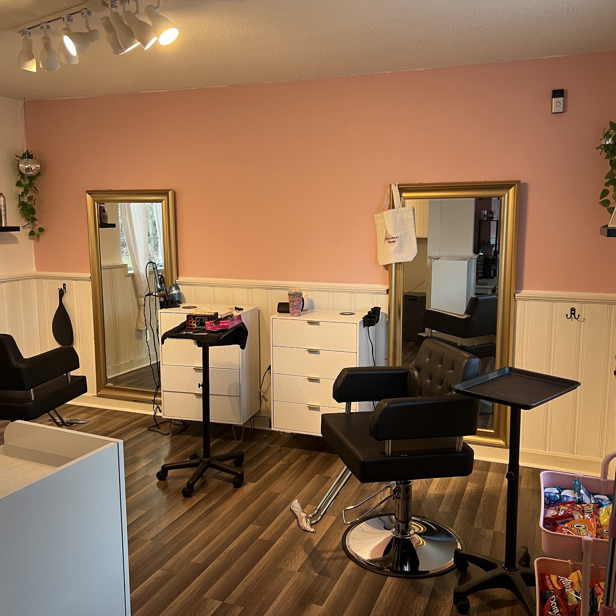 Hairvana Studio