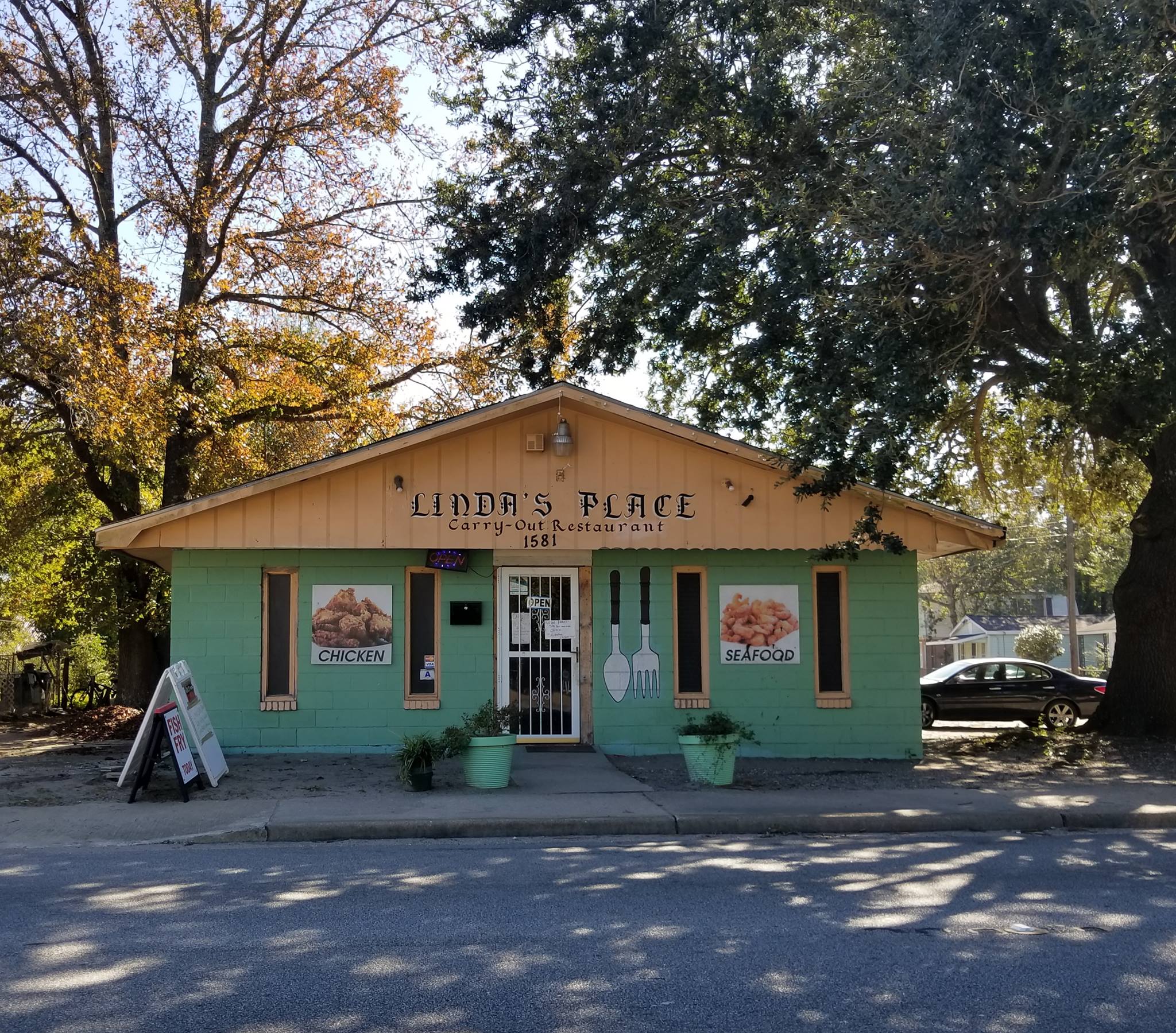 LINDA'S PLACE