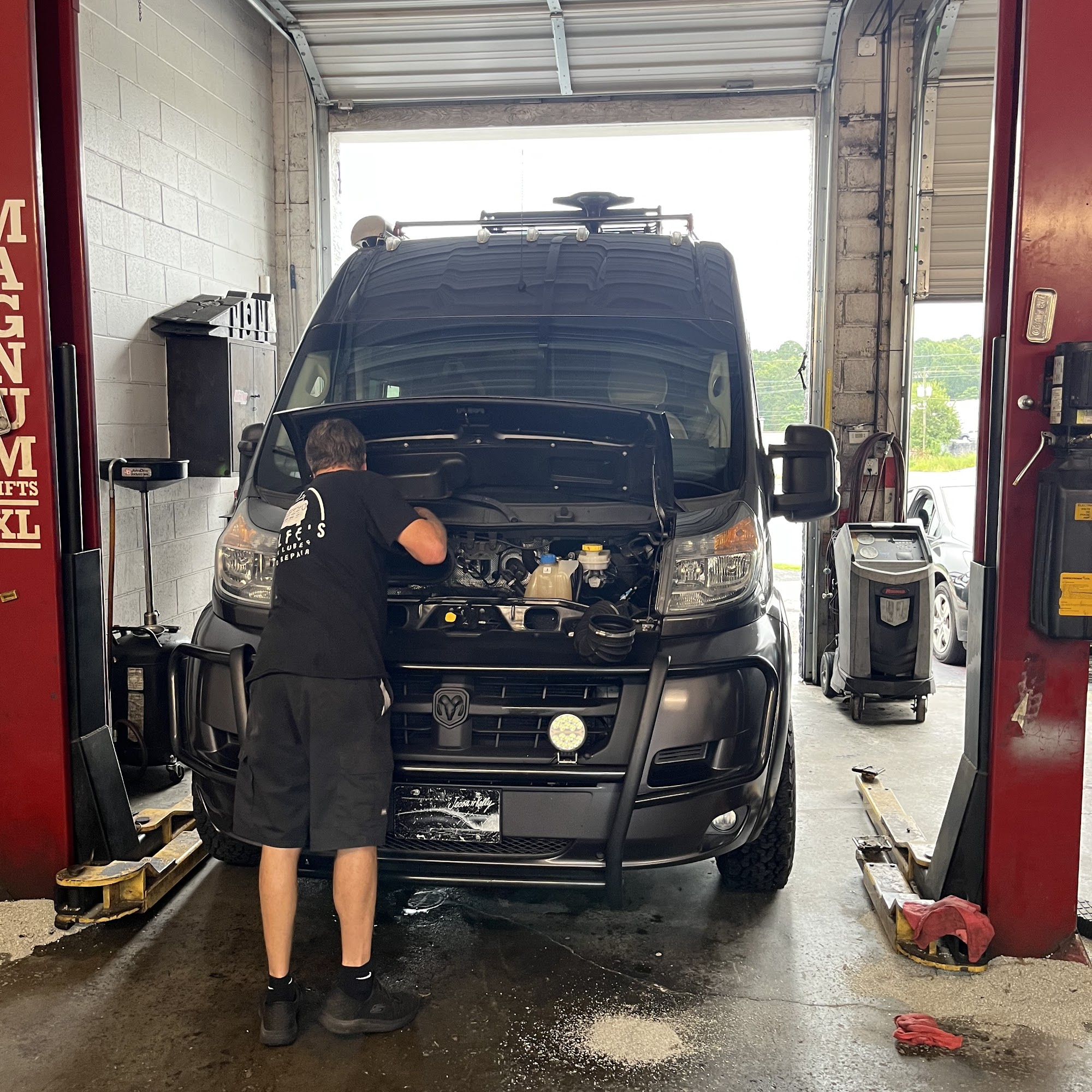 Wolfe's Auto Repair
