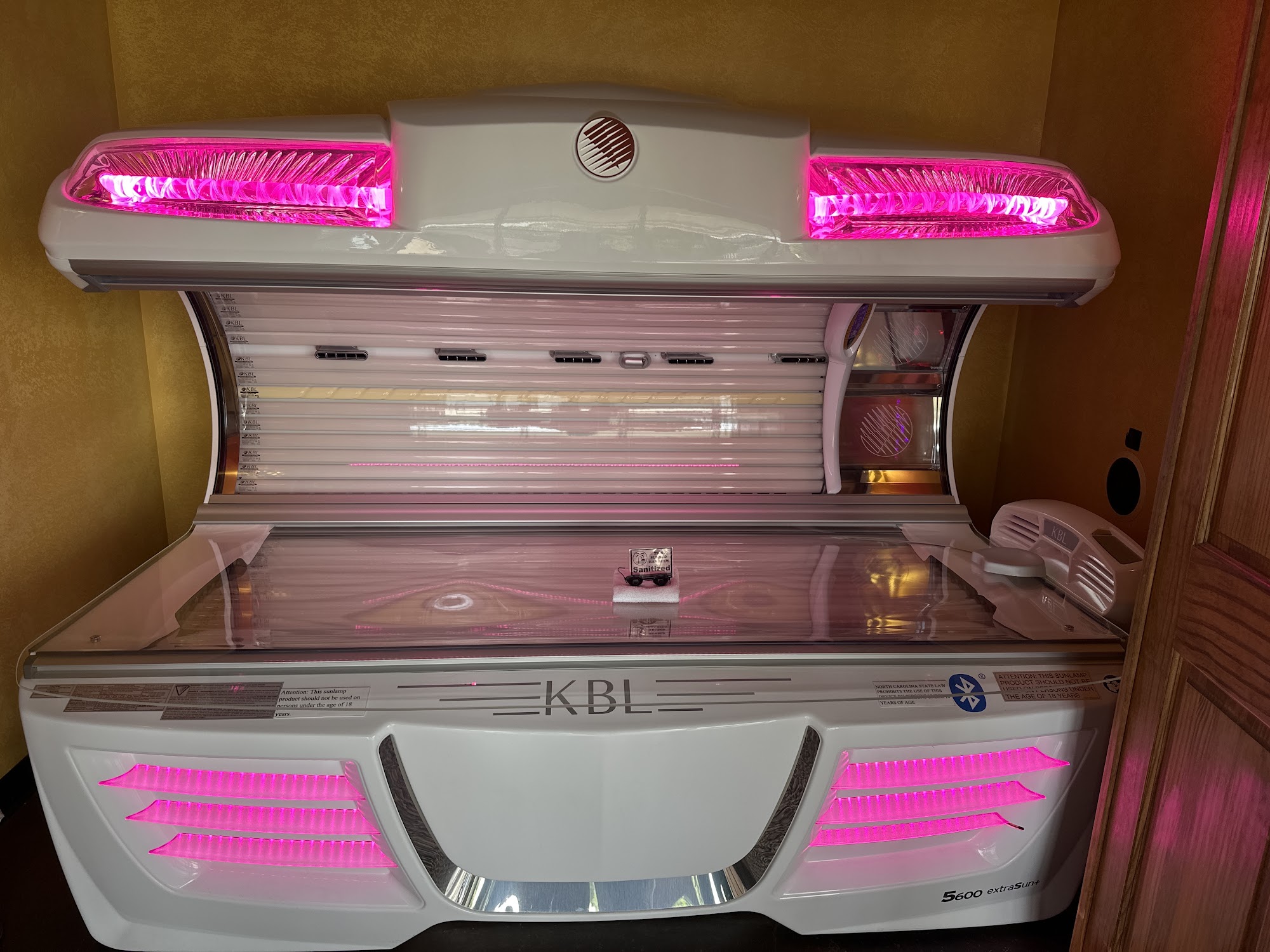 Solarium Tanning salon
