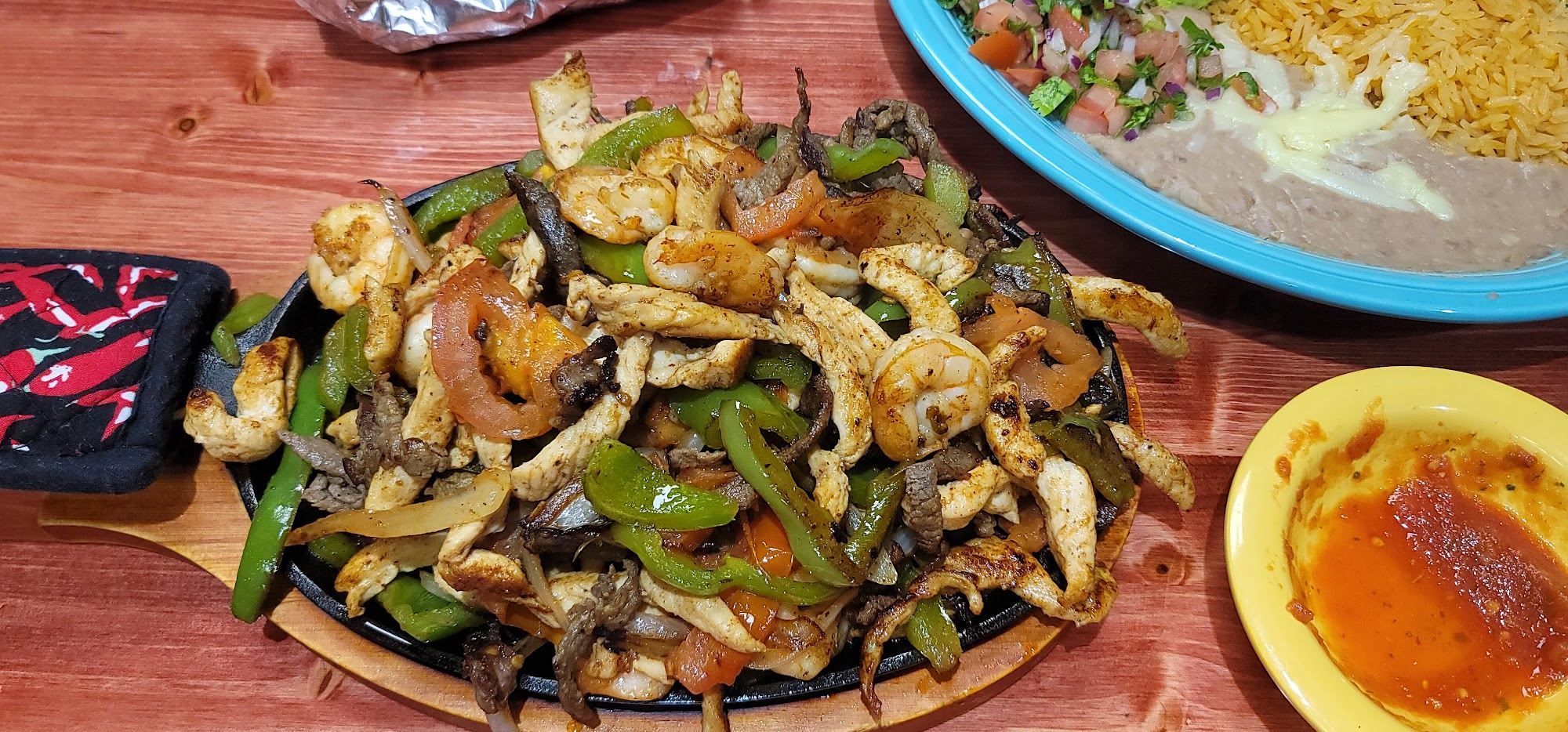 3 Generaciones Mexican restaurant Seneca