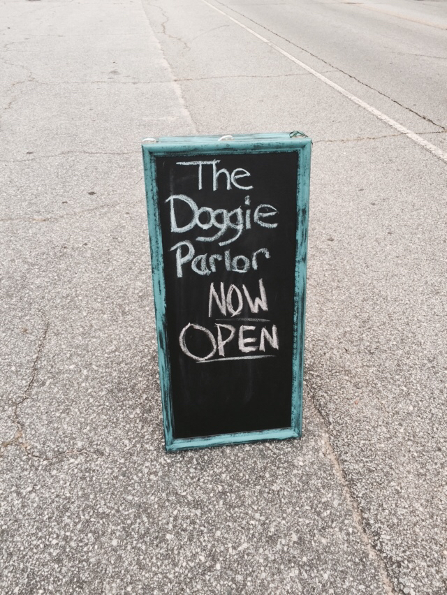 The Doggie Parlor Travelers Rest