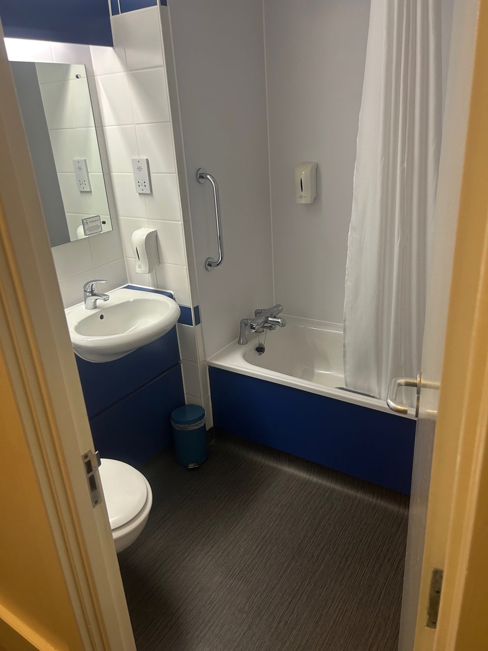 Travelodge Aberdeen Central