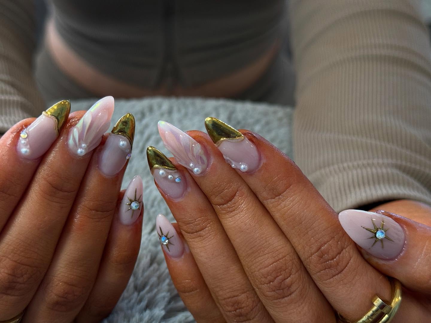 Hubun Brow & Nail