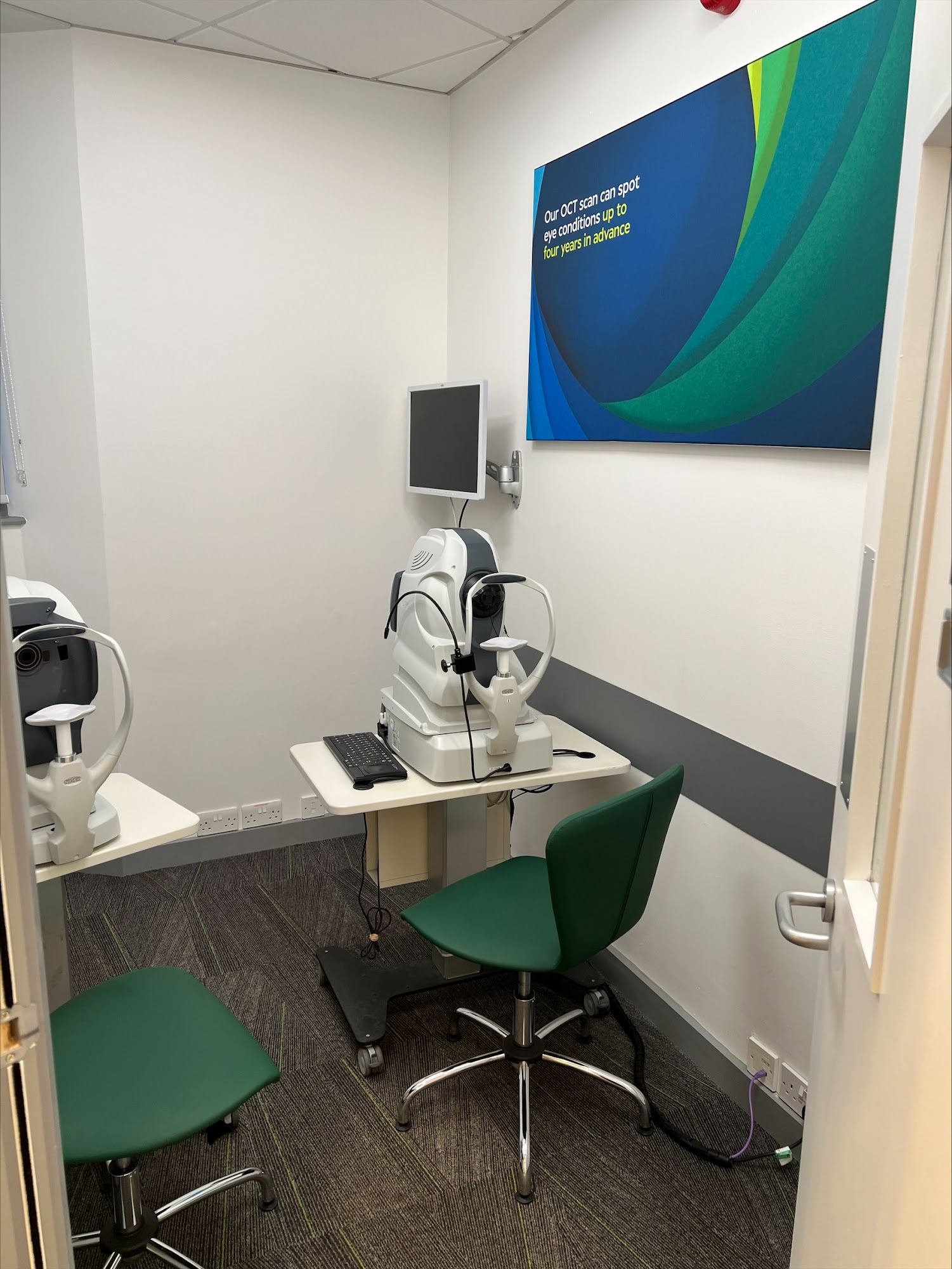 Specsavers Opticians and Audiologists - Alloa