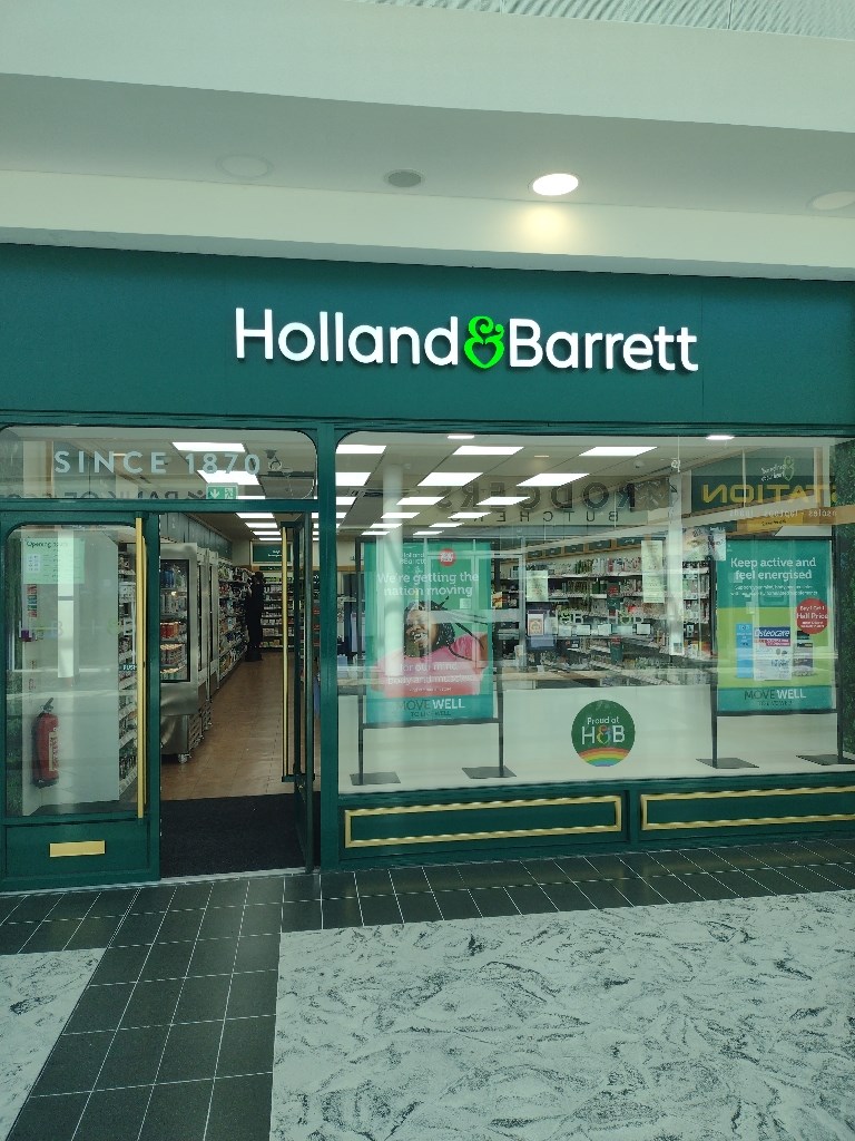 Holland & Barrett - Clydebank