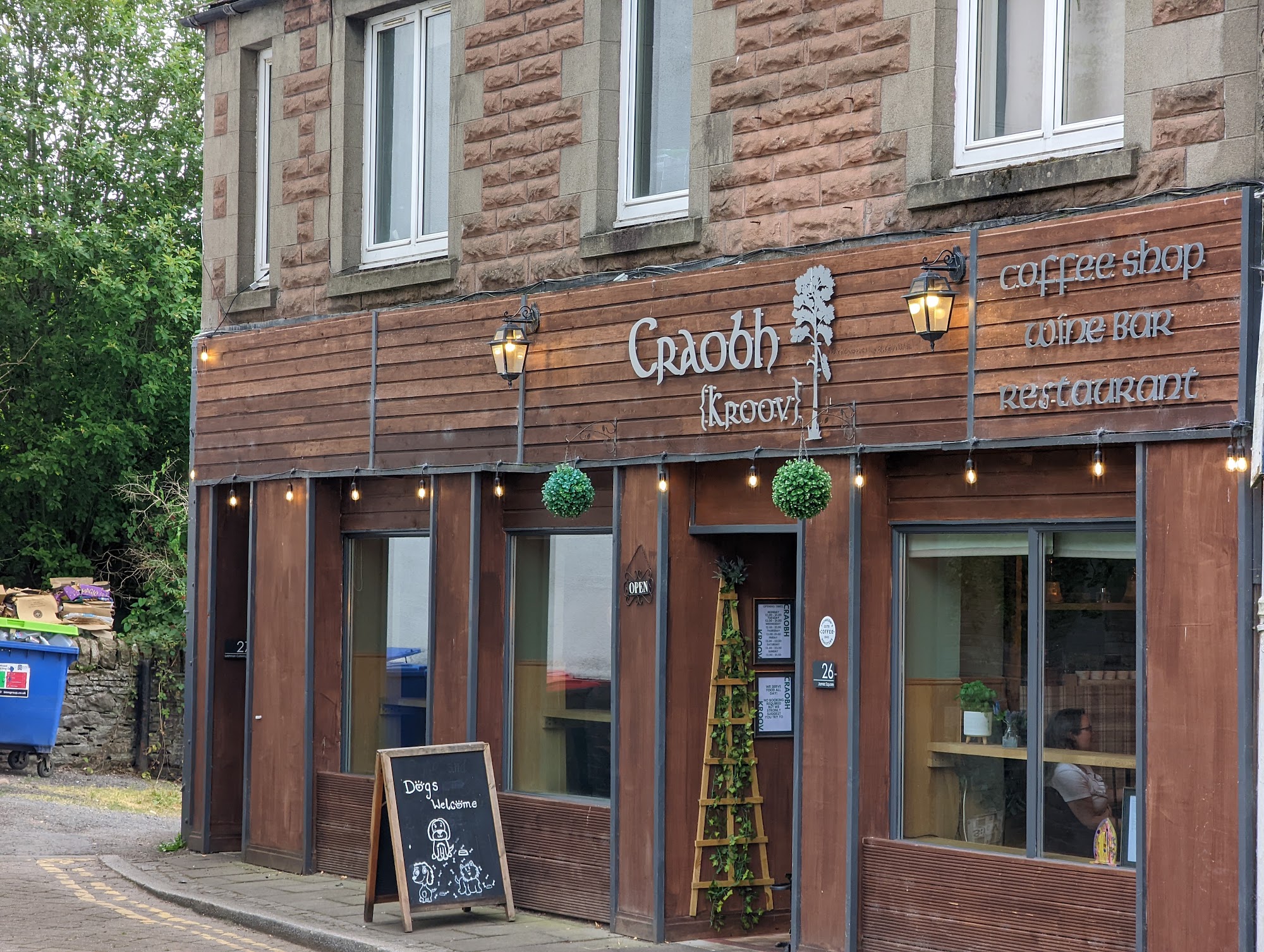 Craobh - Kroov 26 James Square, Crieff