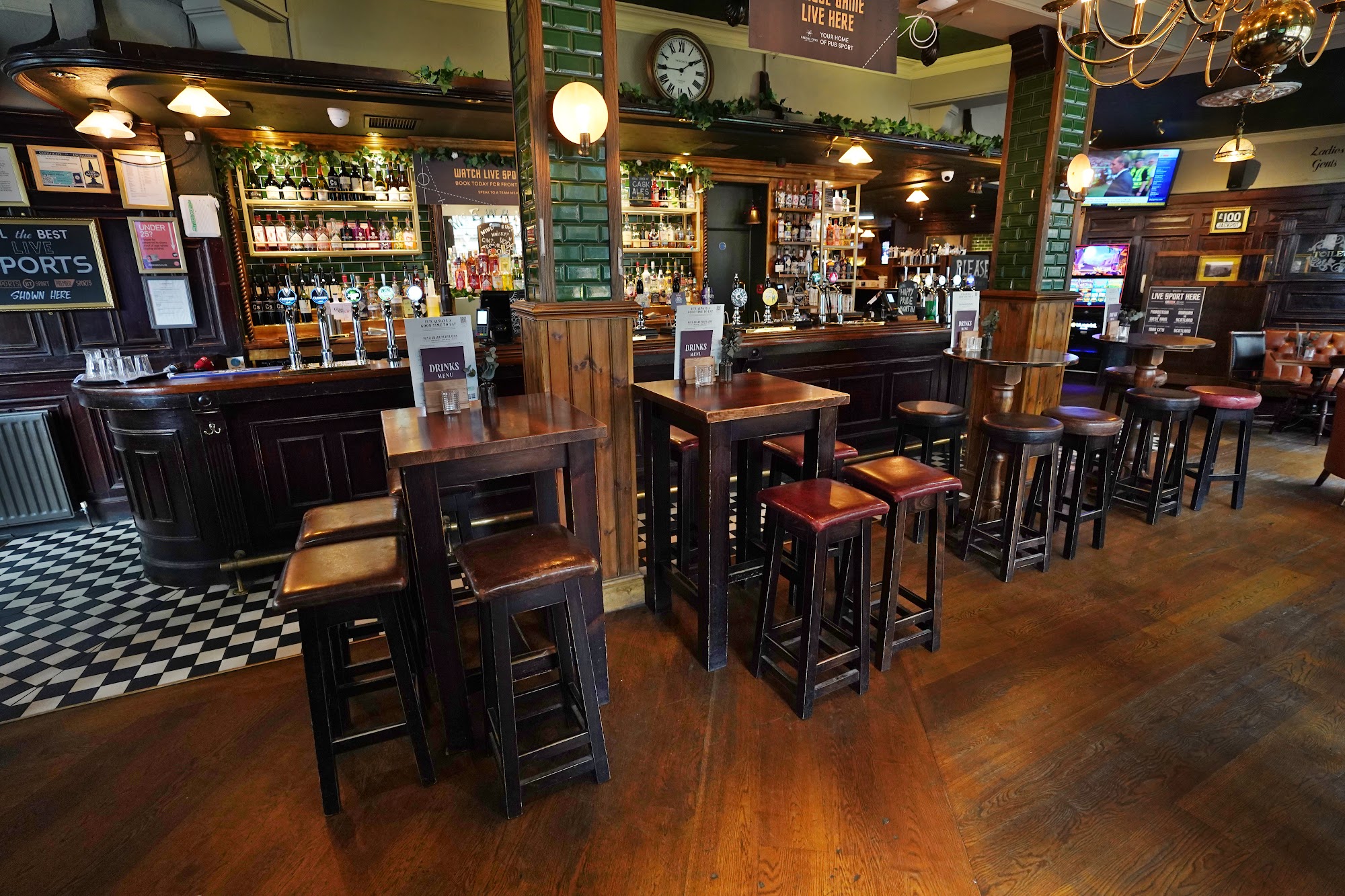 Doctors 32 Forrest Rd, Edinburgh