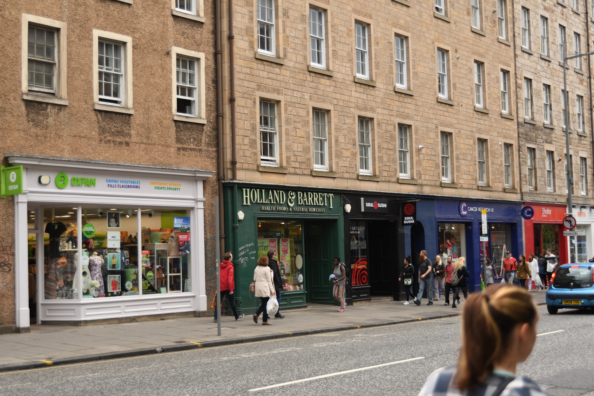 Holland & Barrett - Edinburgh Nicolson Street