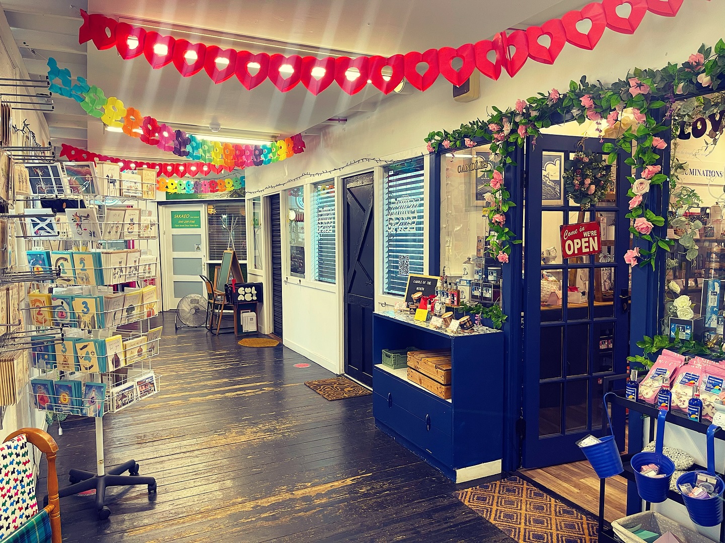 DE COURCY'S ARCADE
