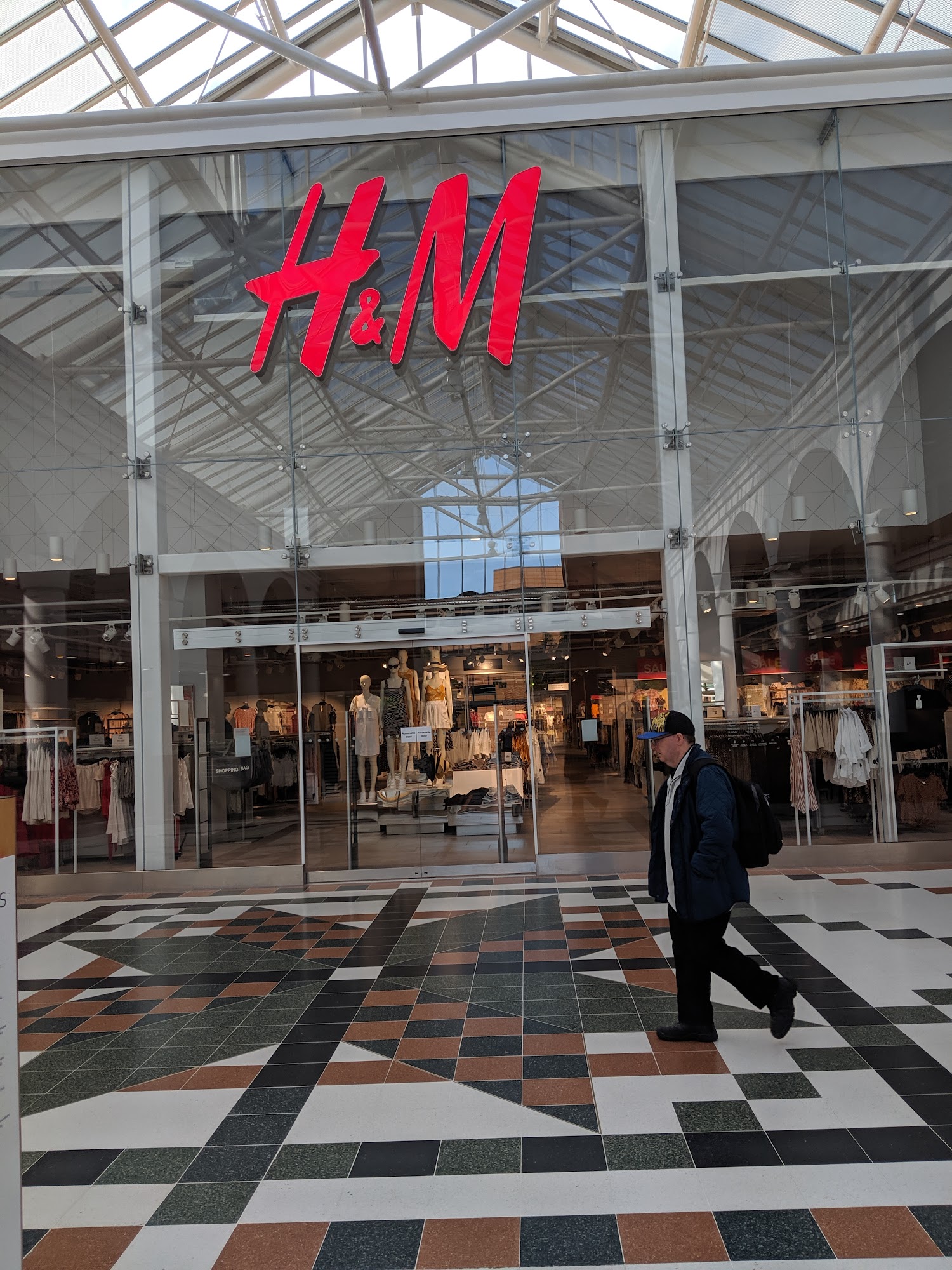 H&M