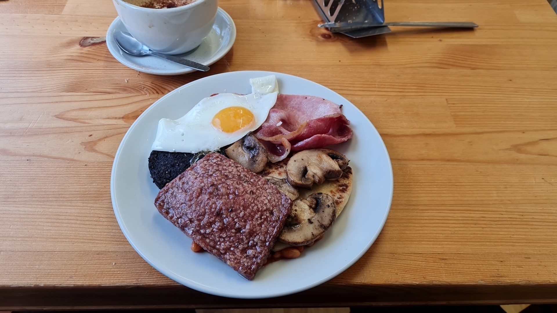 Salty Dog Cafe 53 Lochnell St, Lochgilphead