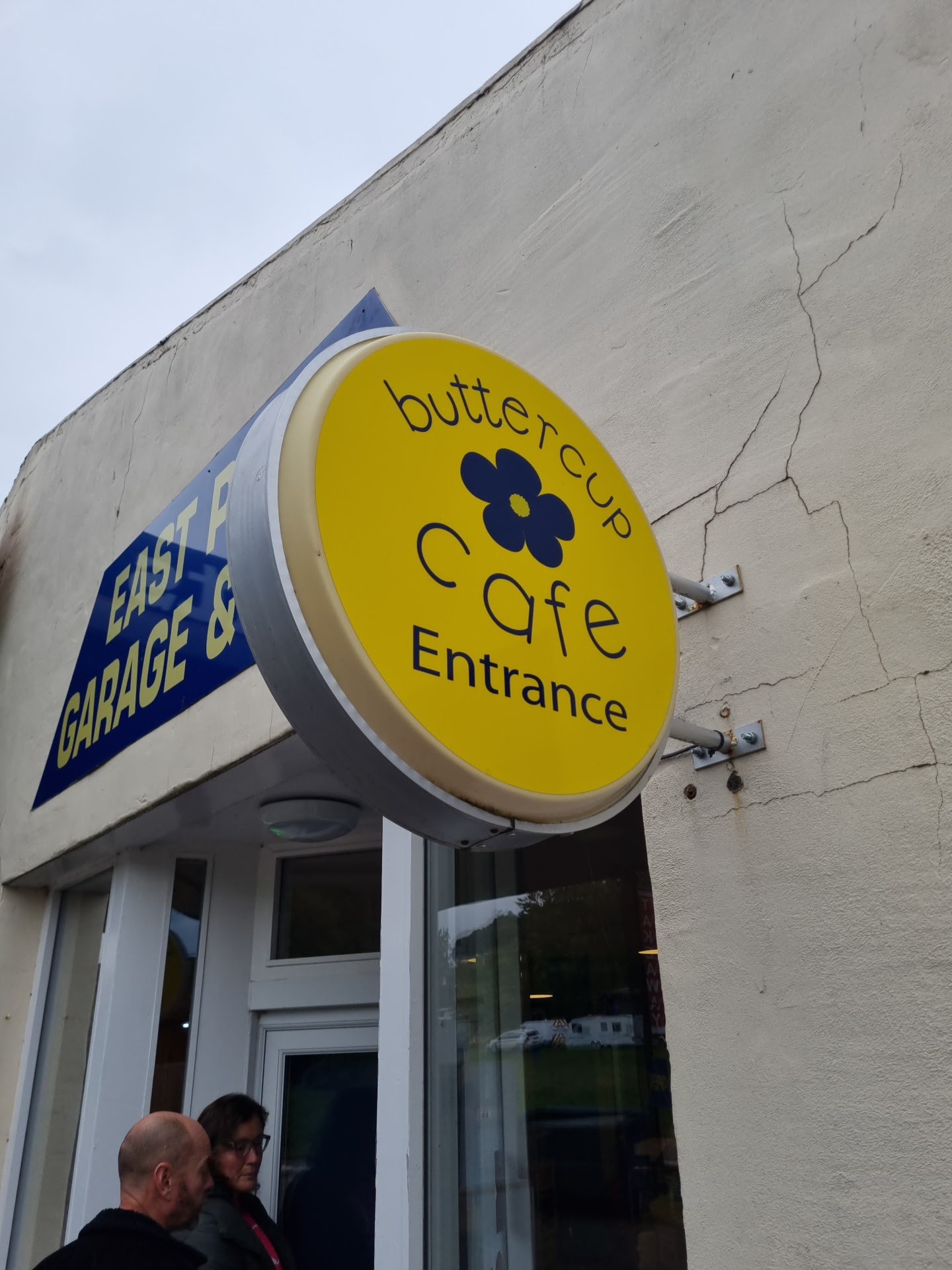 East Port Garage & Coffee Shop Cupar Rd, Newburgh, Cupar