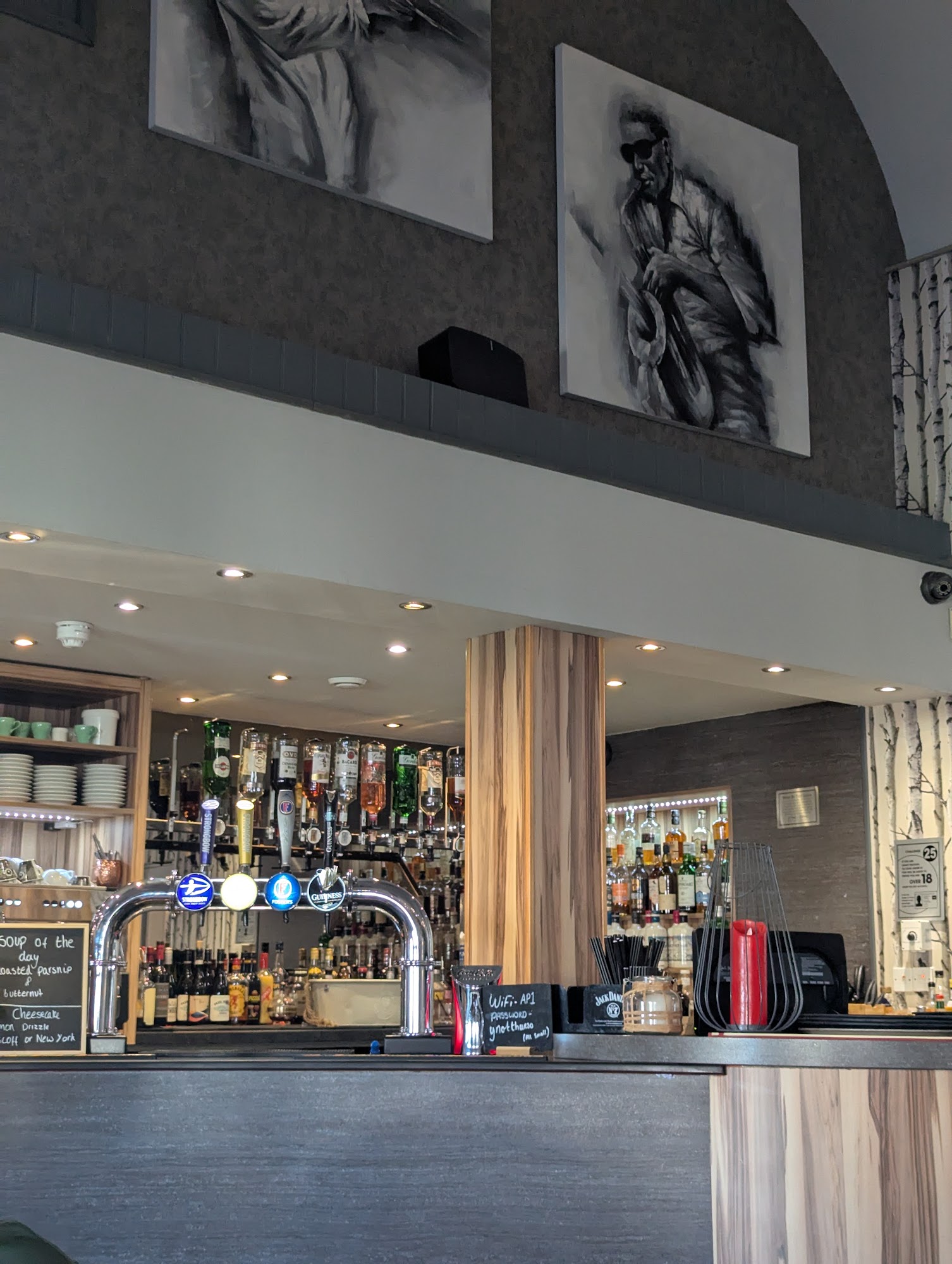 Y Not Bar & Grill Meadow Ln, Thurso