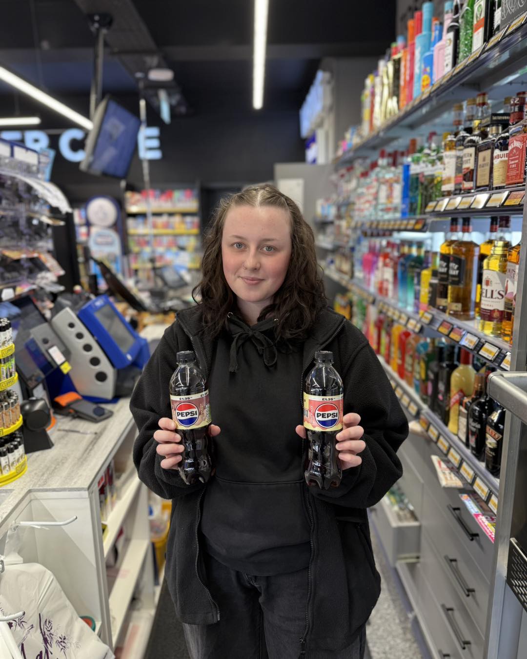 SHOP SMART S U P E R S T O R E, Premier & Post Office Tillicoultry Tillicoultry
