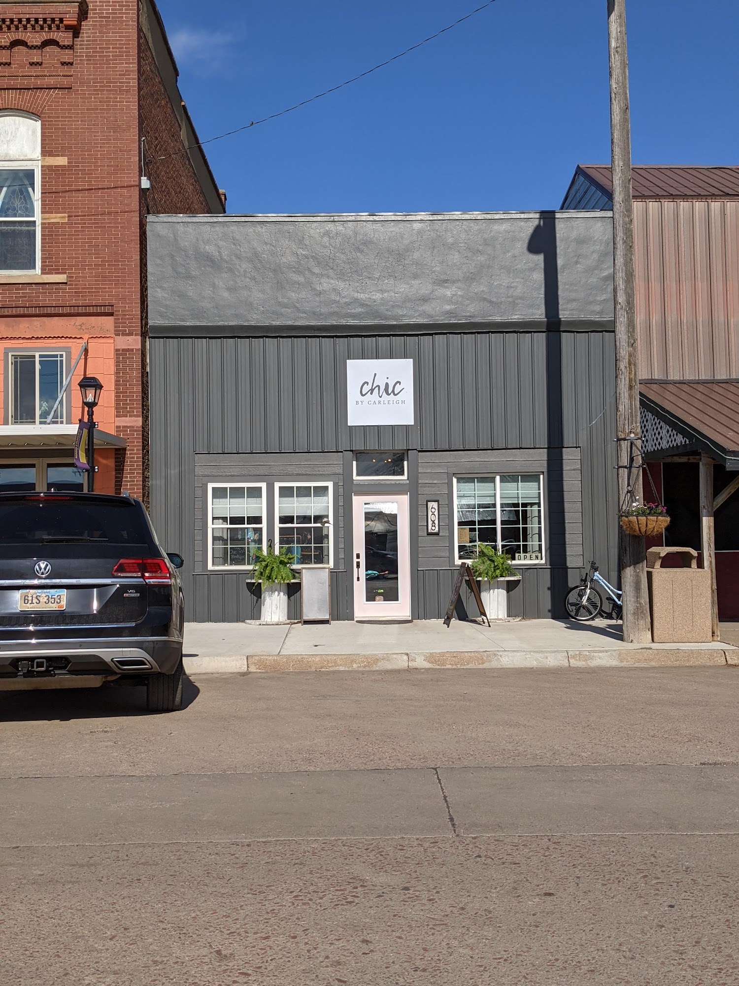 Chic by Carleigh 608 Broadway St, Centerville South Dakota 57014