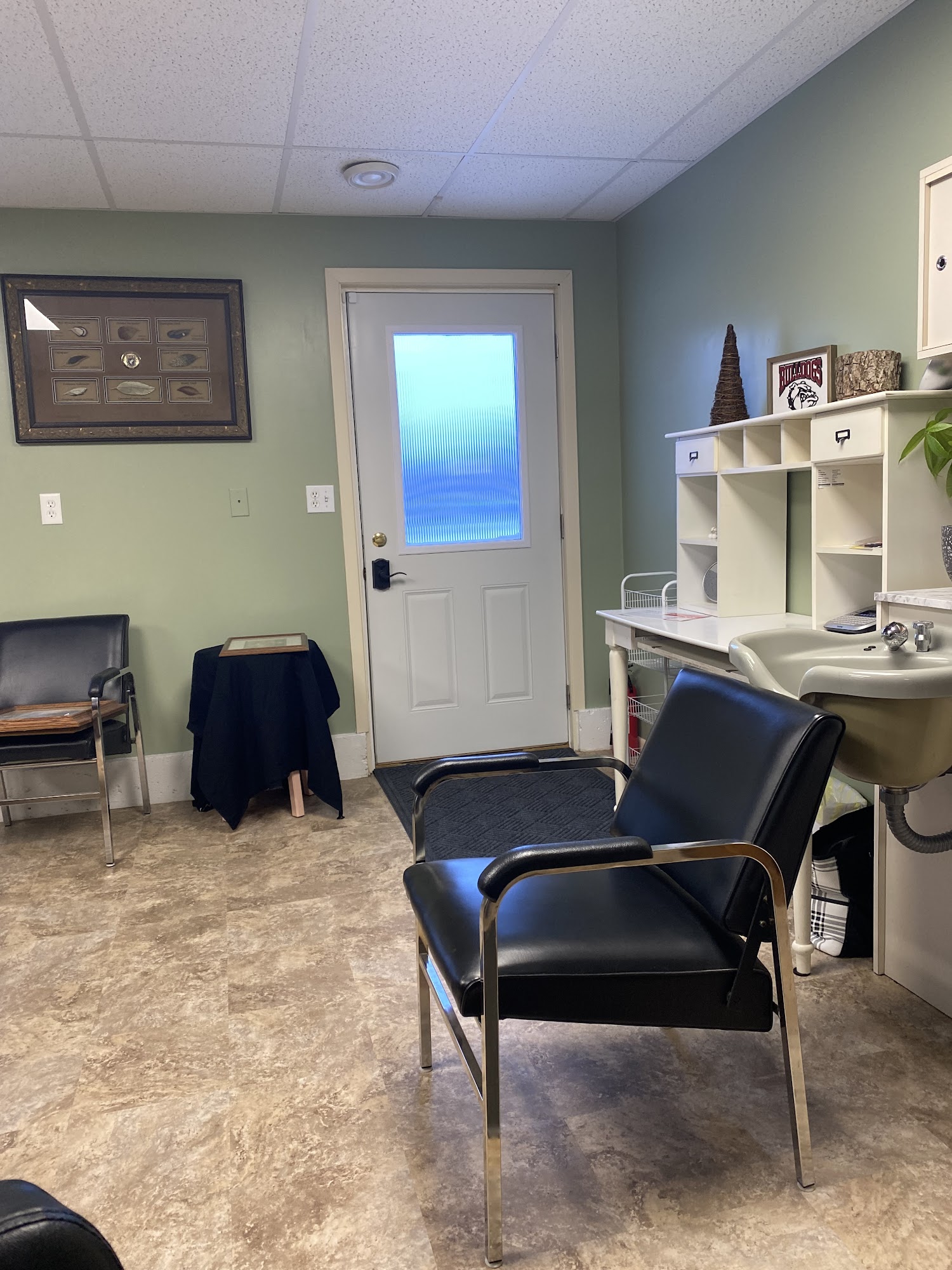 Fields Salon 109 4th St SE Suite 3, De Smet South Dakota 57231