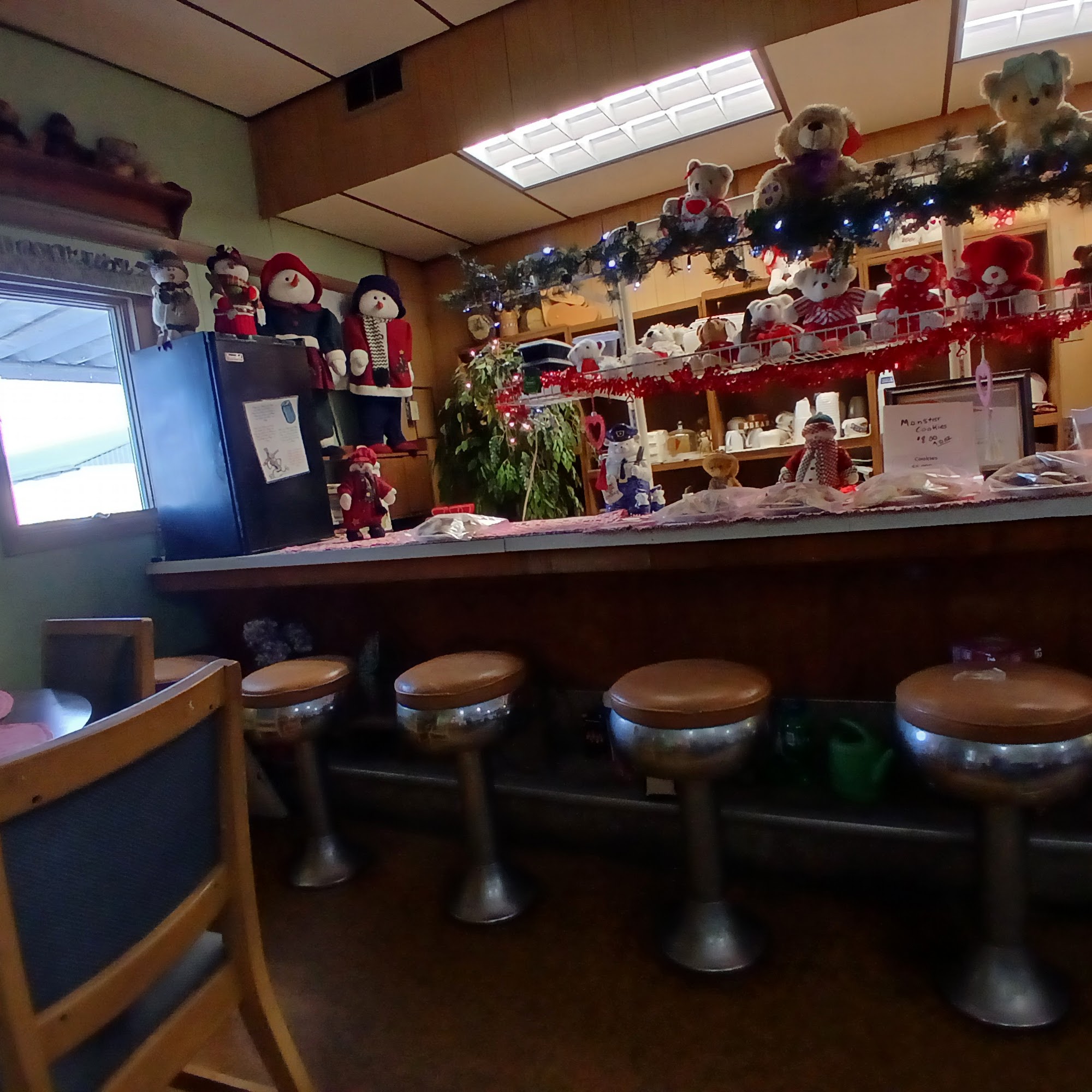 Mom's & Pop's Pastry Shop