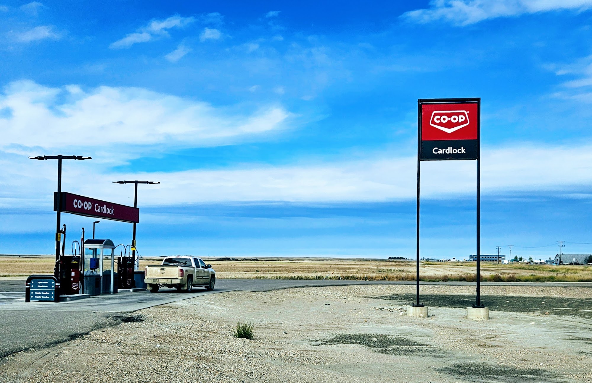 Co-op Cardlock Eatonia