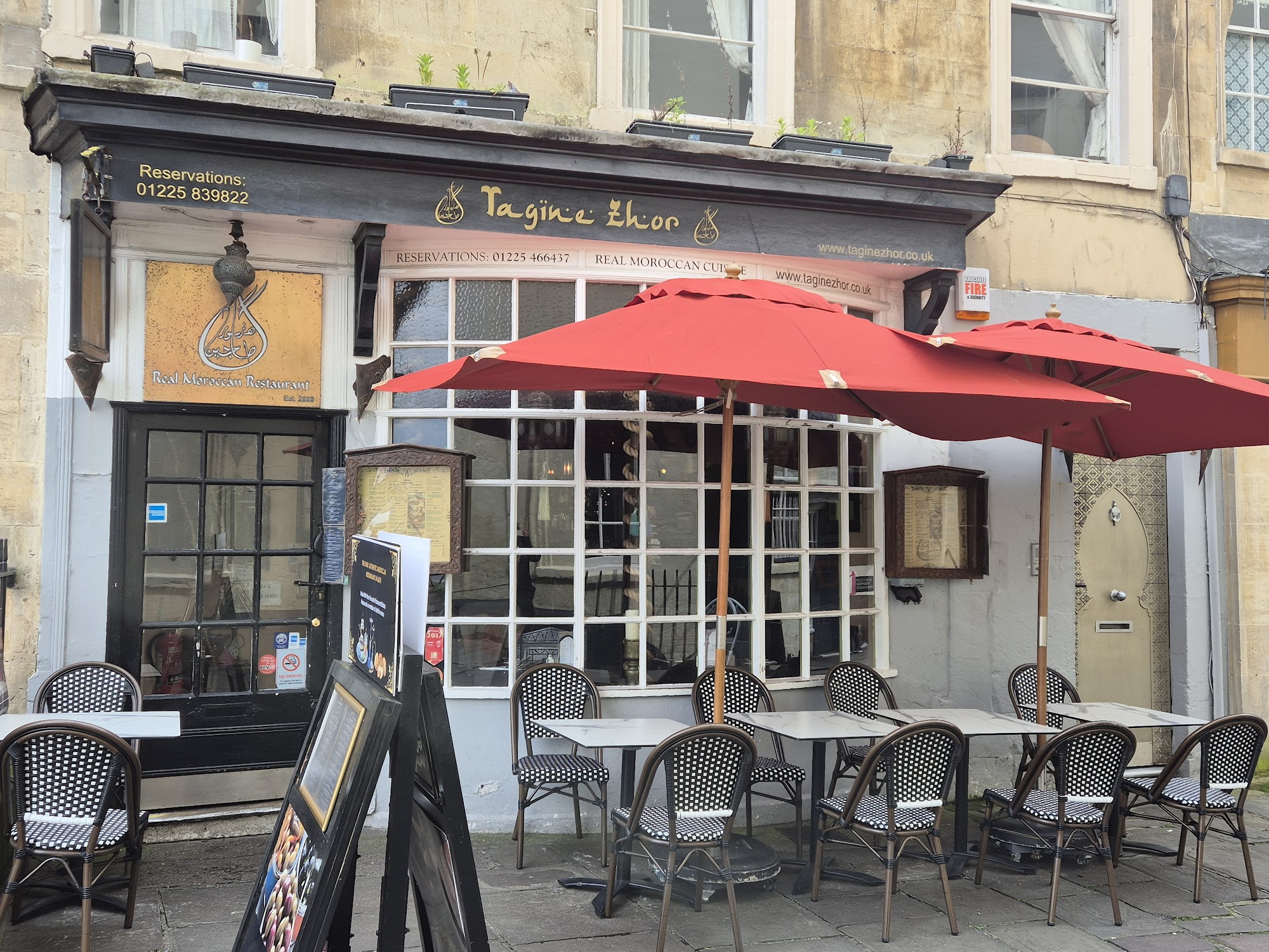 Tagine Zhor 1a N Parade, Bath