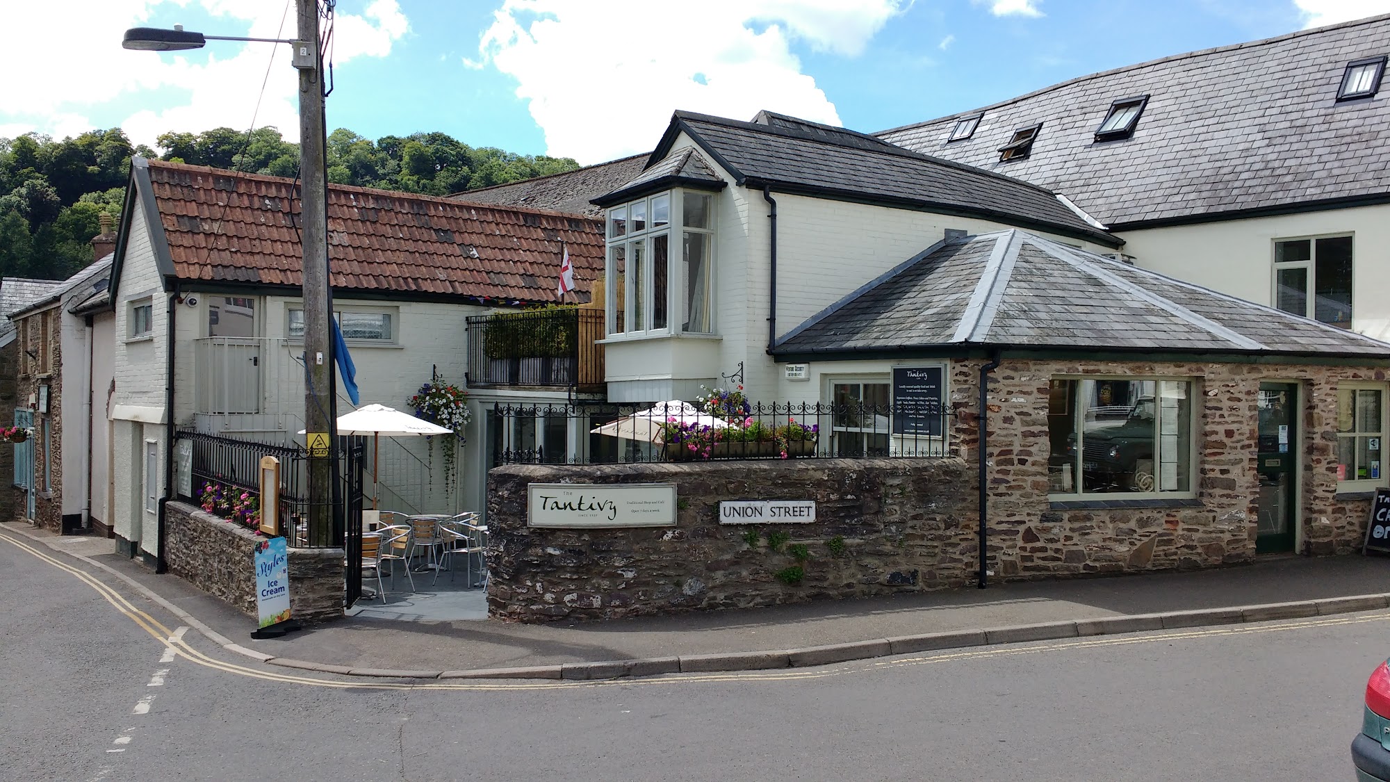 Tantivy Shop