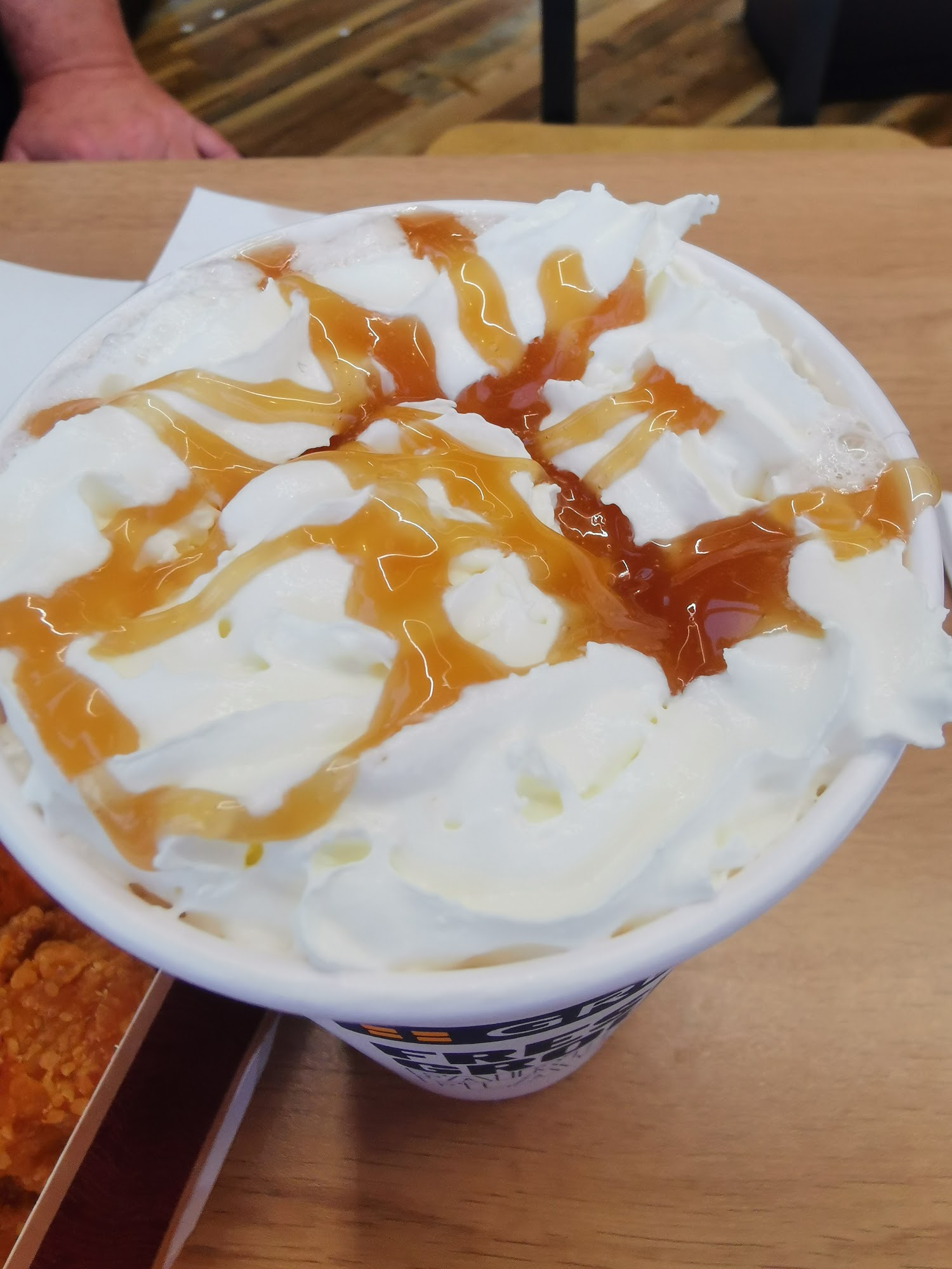 Greggs U1E, Rockingham Roundabout, Kestrel Wy., Birdwell, SS