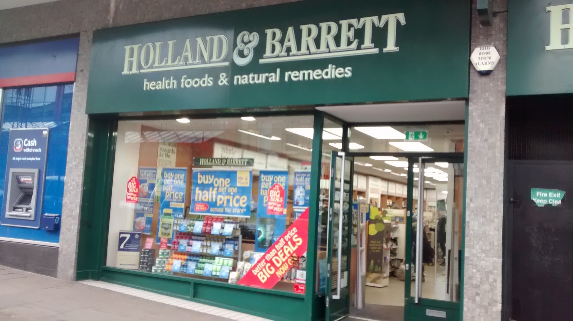 Holland & Barrett - Sheffield Barkers Pool