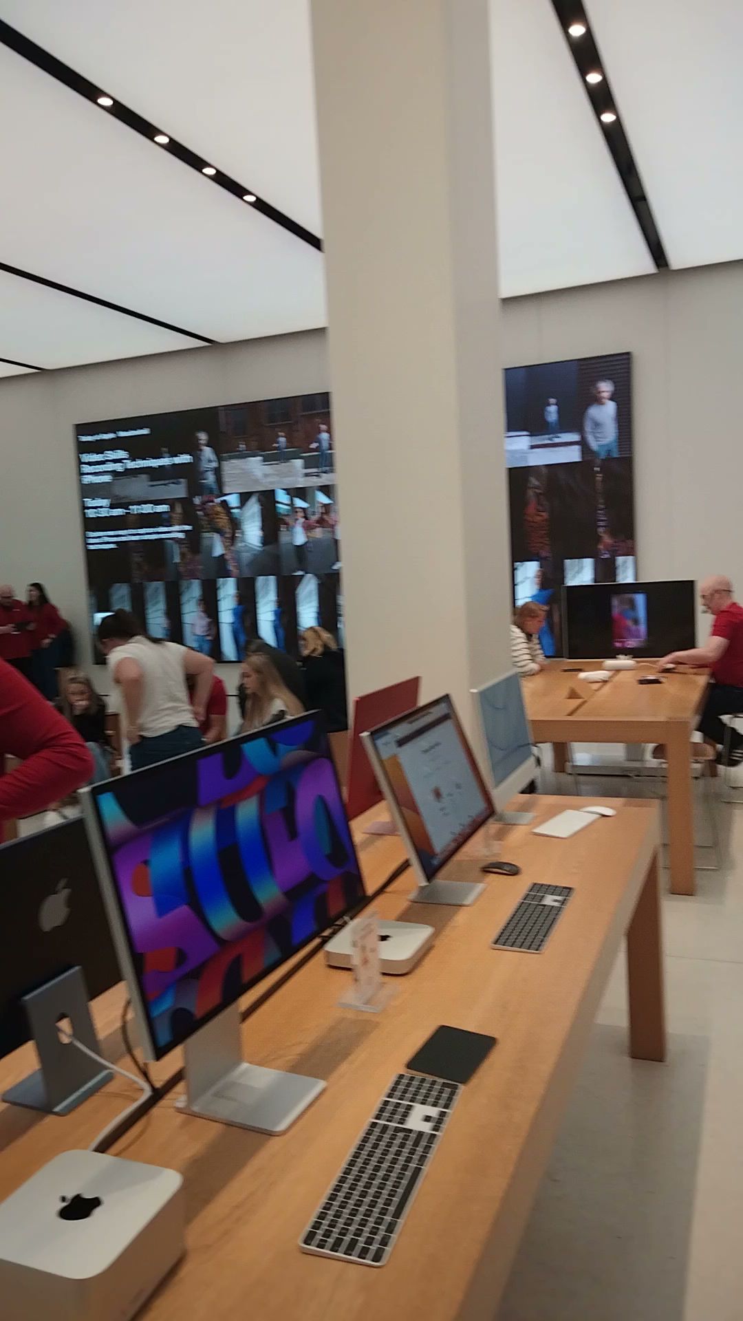 Apple Meadowhall