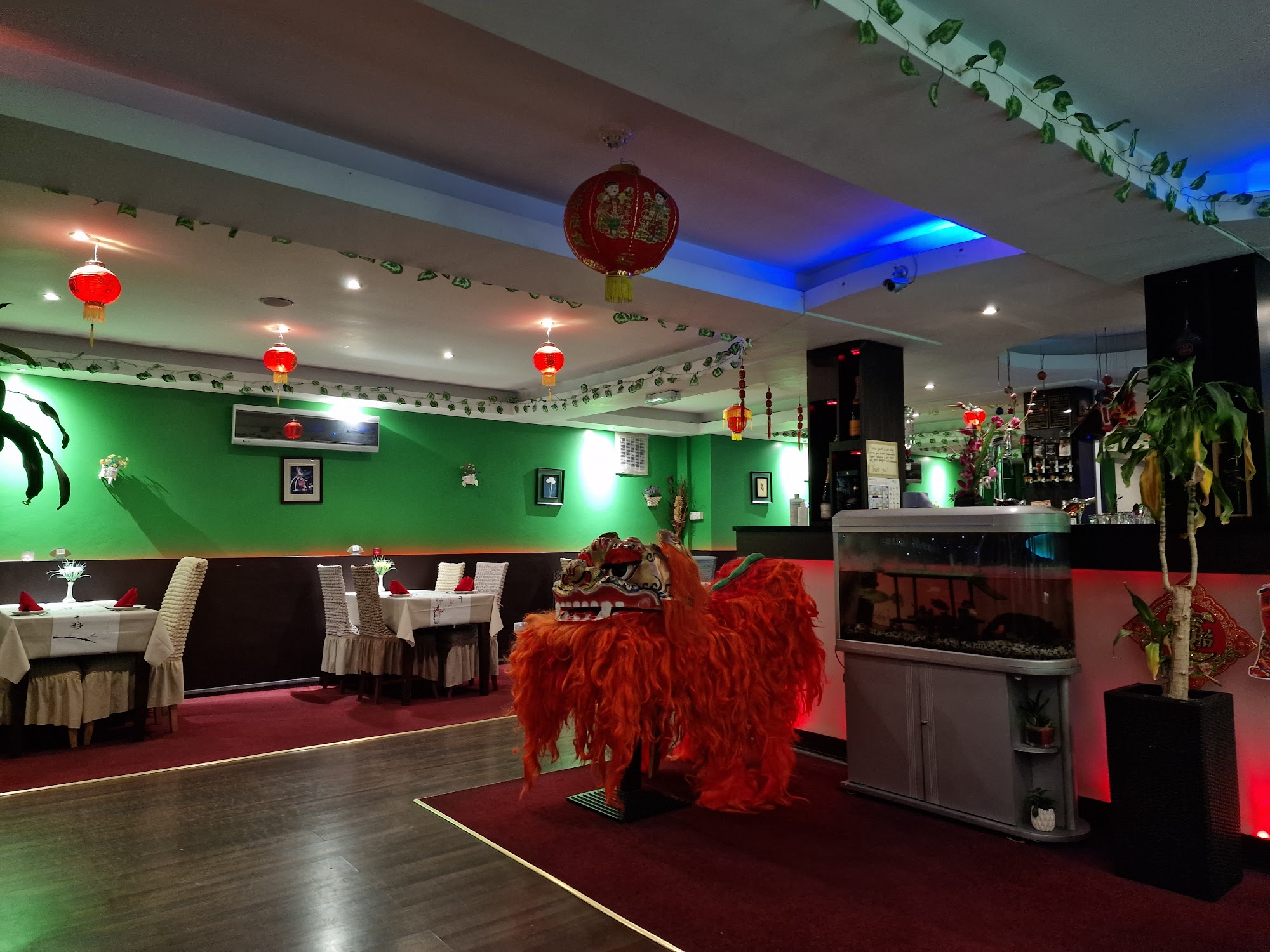 Royal Harris Restaurant & Bar 12 - 14 Borough Rd, Burton-on-Trent