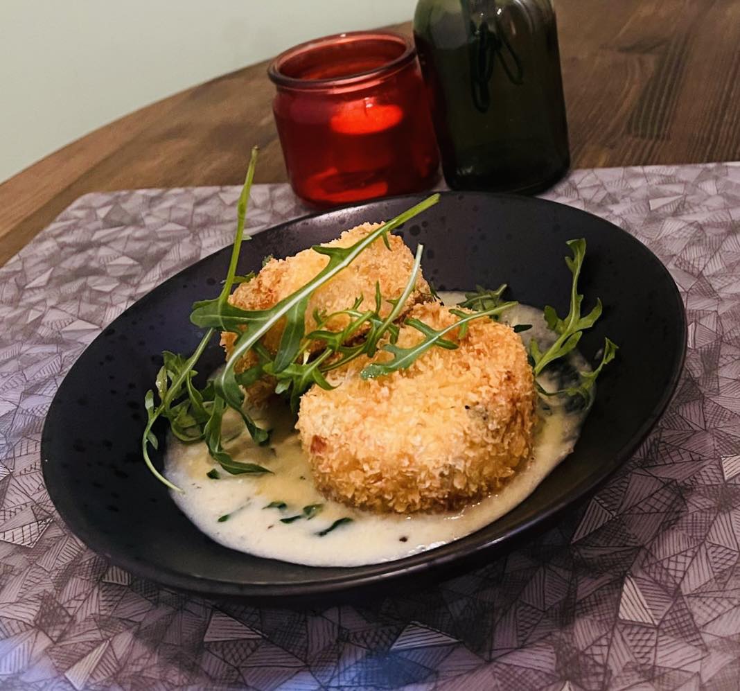 Giardino Bar and Grill Sparrows Nest, Whapload Rd, Lowestoft, Suffolk NR32 1XG