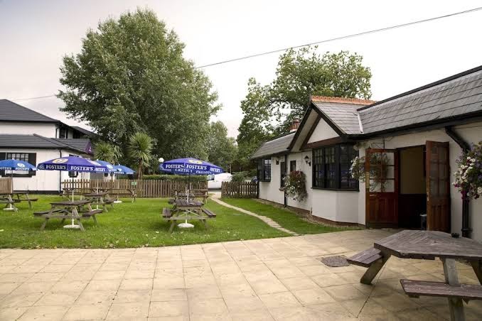Premier Inn Cobham hotel