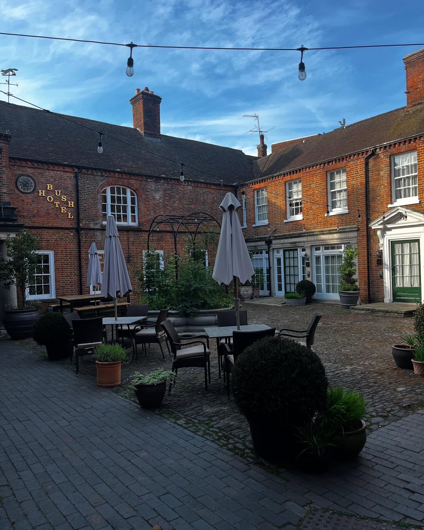 Bush Hotel Farnham