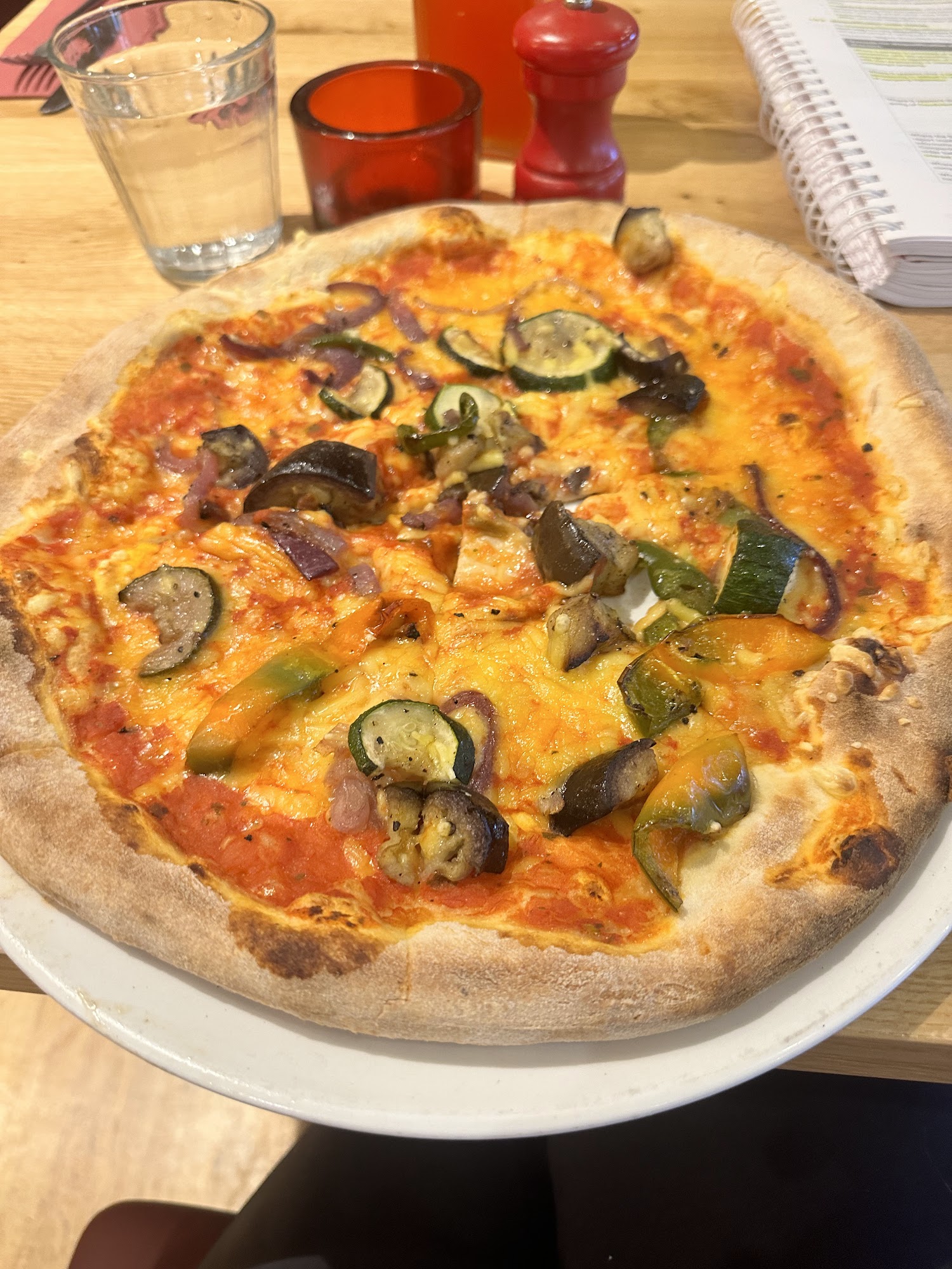 Piazza Firenze - Godalming Kings Mews, 28 High St, Godalming