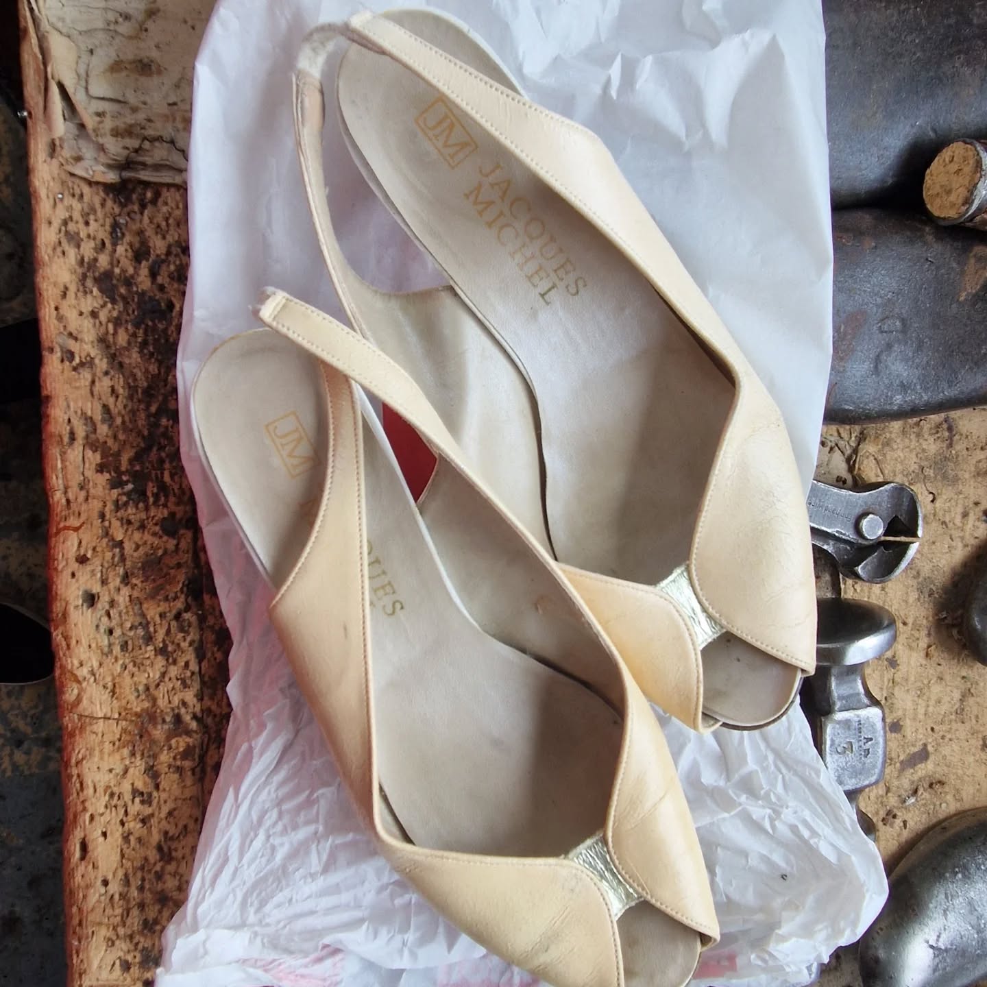 Casselden's Neetandkwik Shoe Repairing