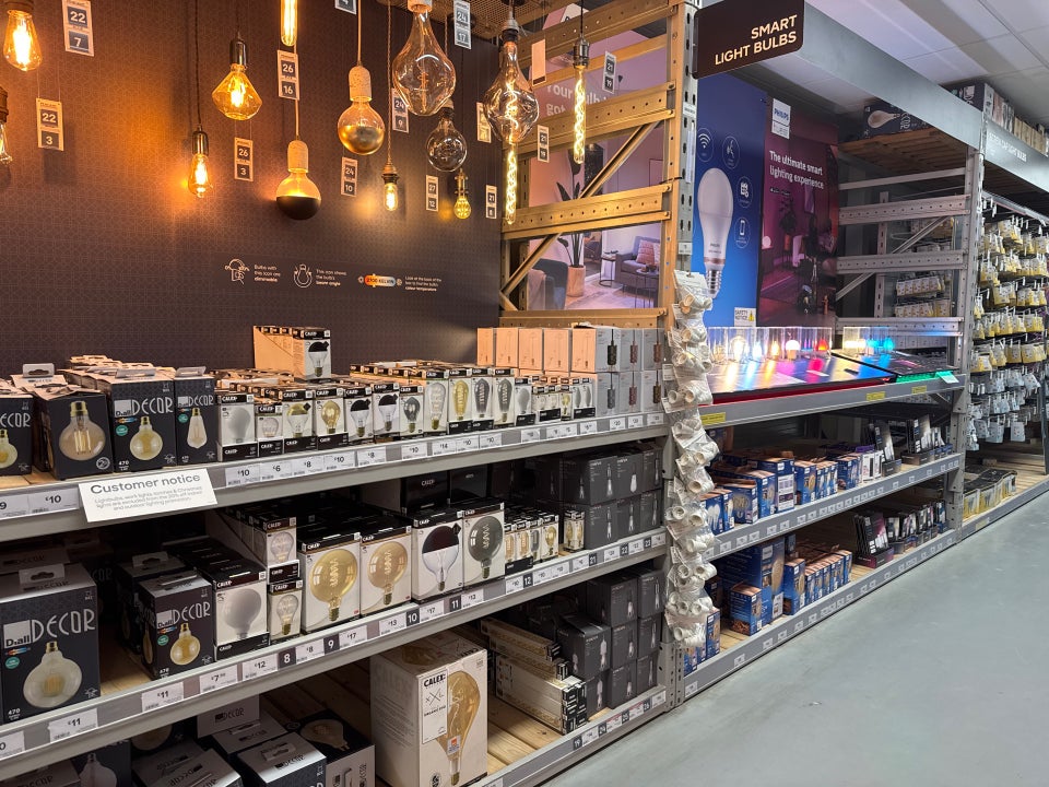 B&Q Leatherhead