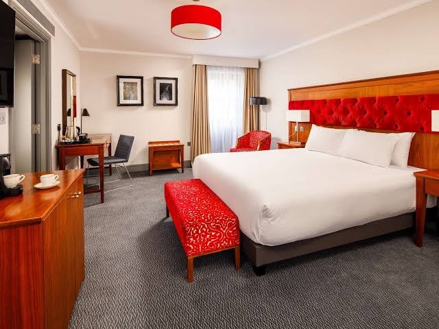 Mercure London Staines upon Thames Hotel