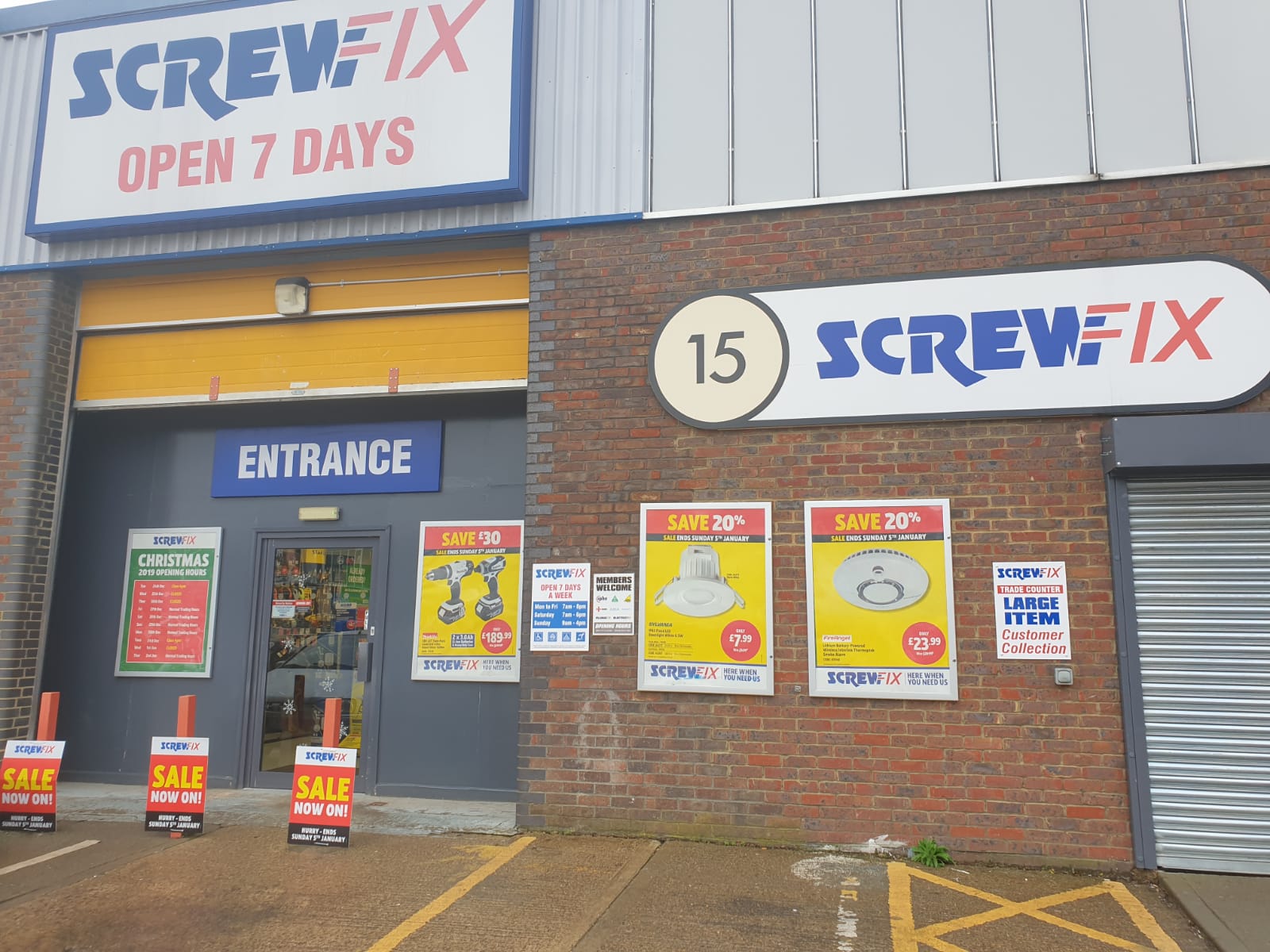 Screwfix Woking