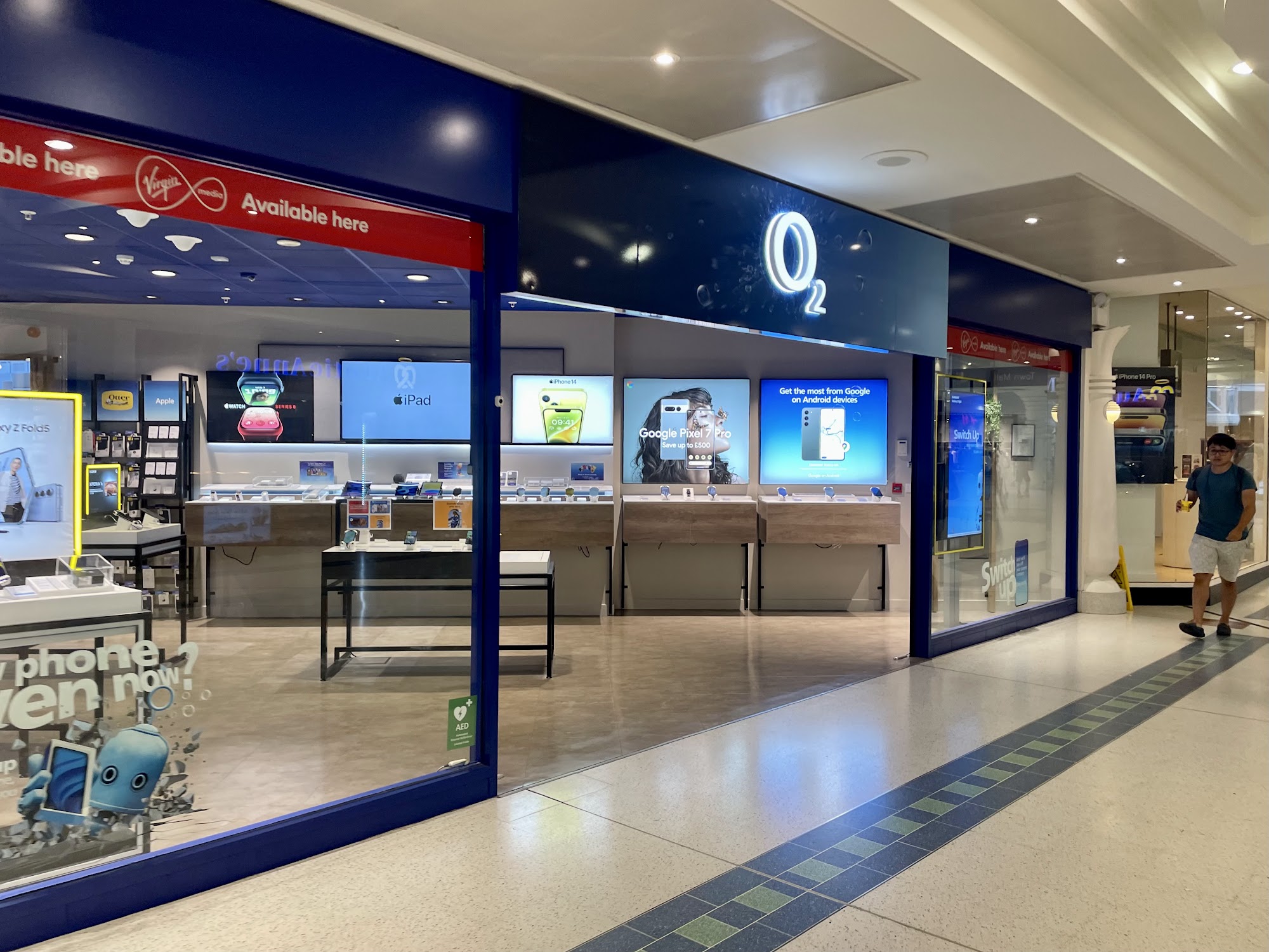 O2 Shop Woking