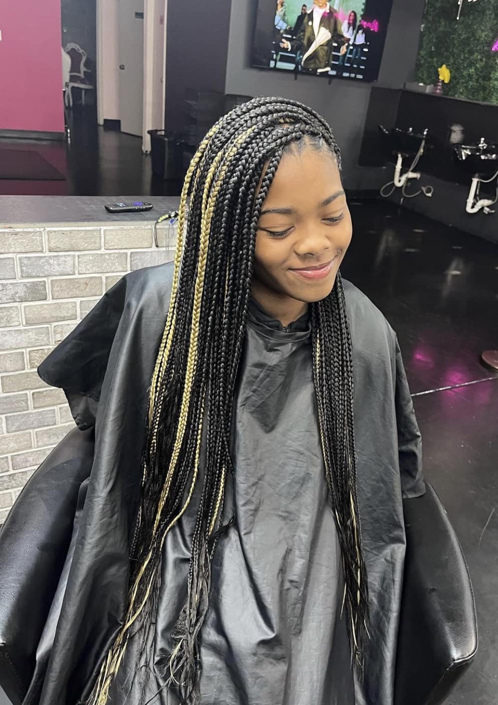 MiNX & Co. Hair Studio 5371 Mt View Rd #303, Antioch Tennessee 37013