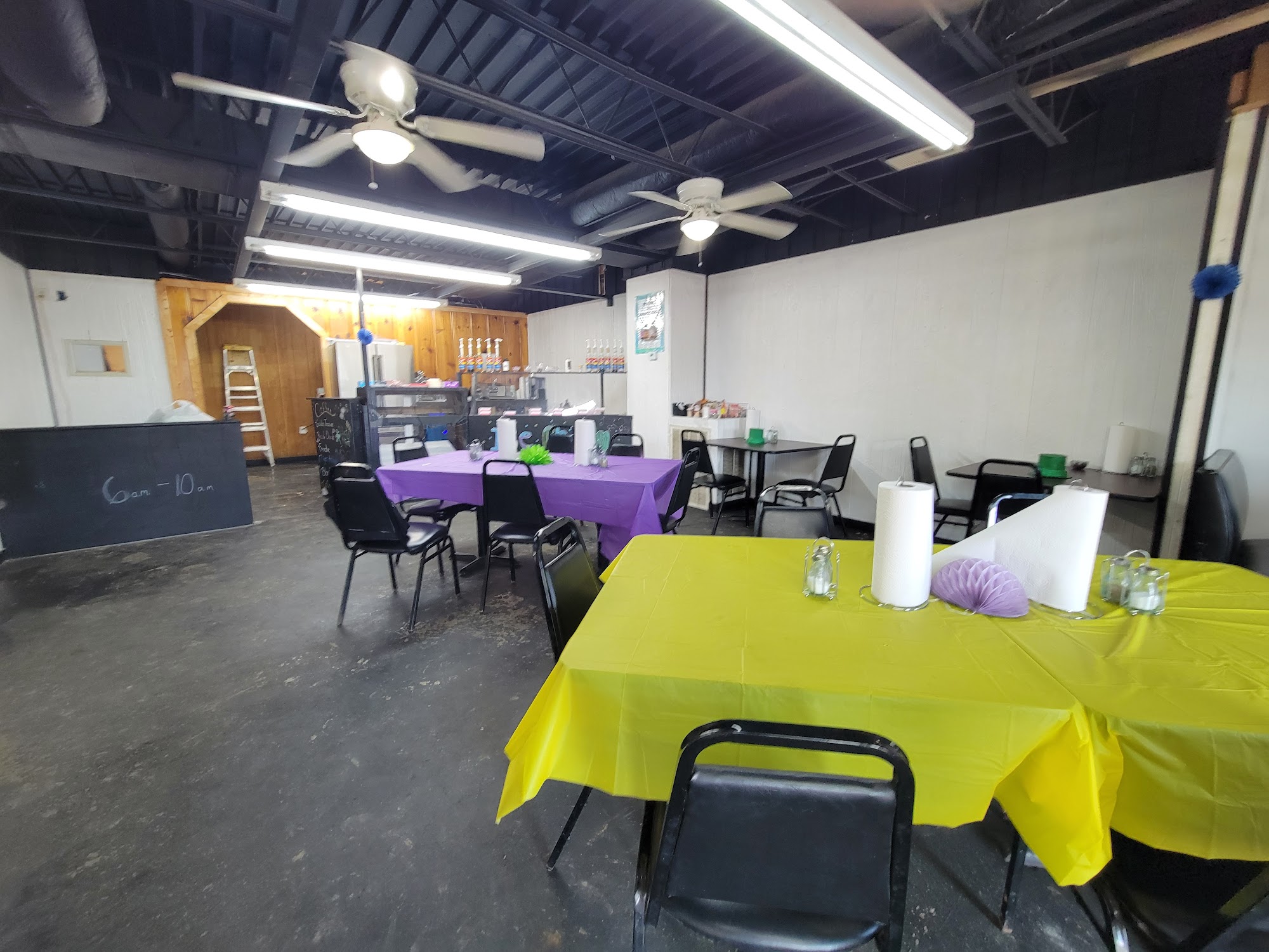 Kenny's Place 30875 Broad St, Bruceton, TN 38317